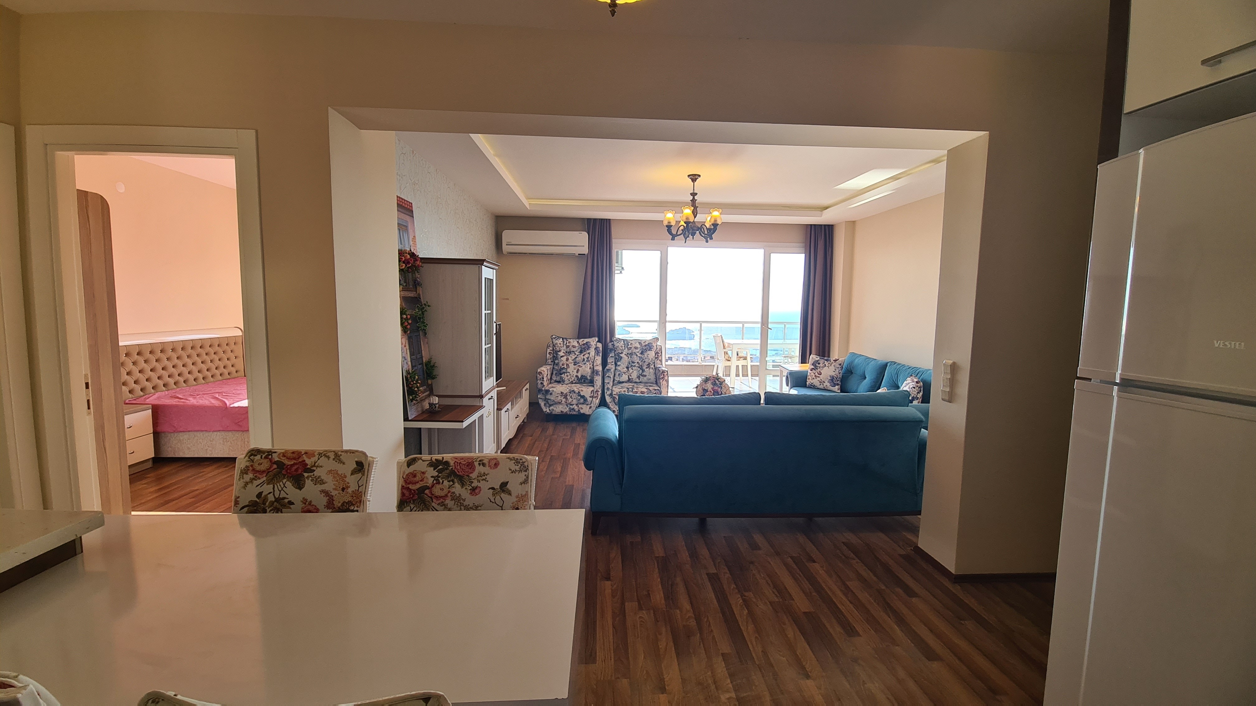 КВАРТИРА 3+1 С ПАНОРАМНЫМ ВИДОМ НА МОРЕ В КУШАДАСЫ.