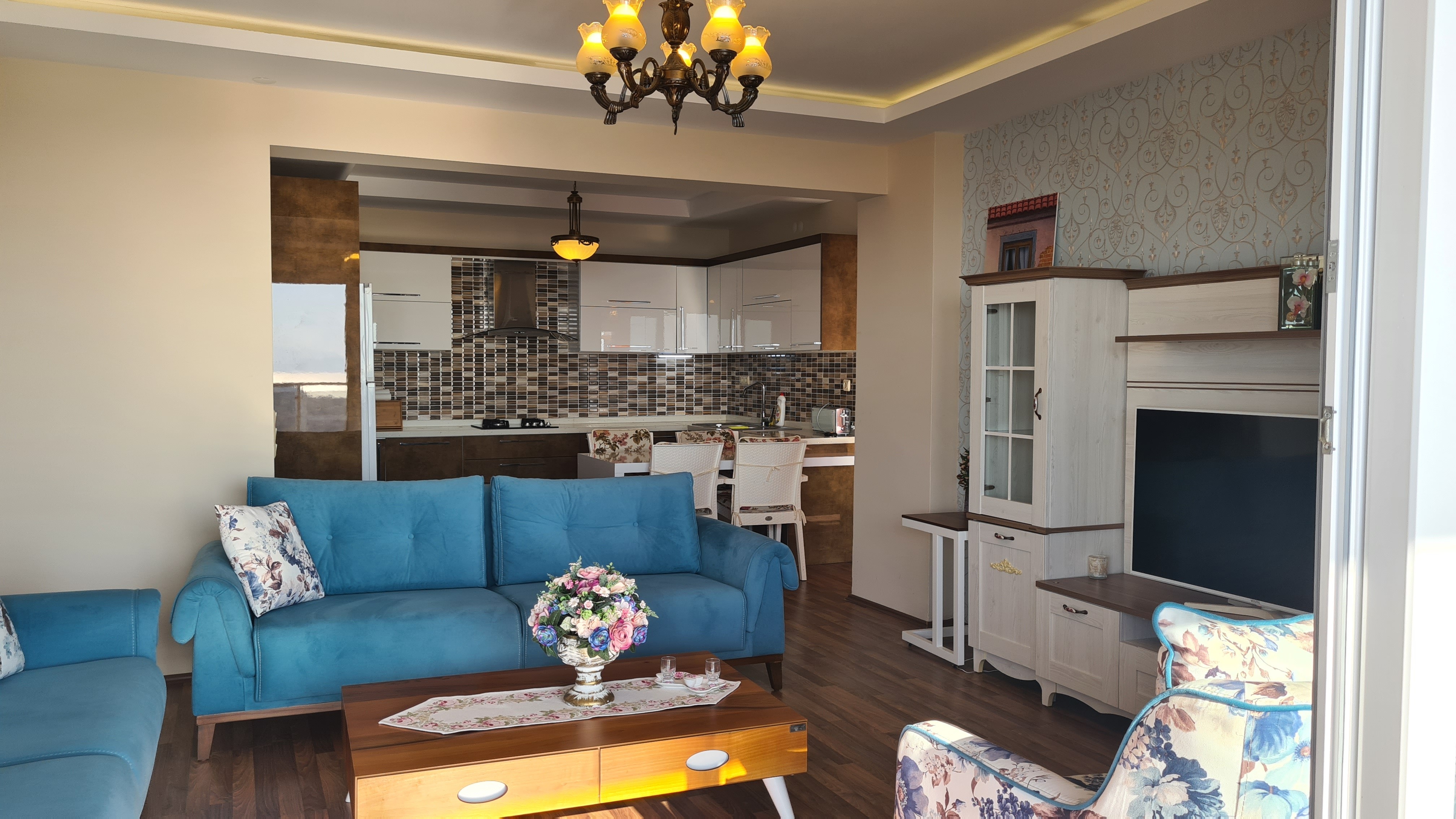 КВАРТИРА 3+1 С ПАНОРАМНЫМ ВИДОМ НА МОРЕ В КУШАДАСЫ.