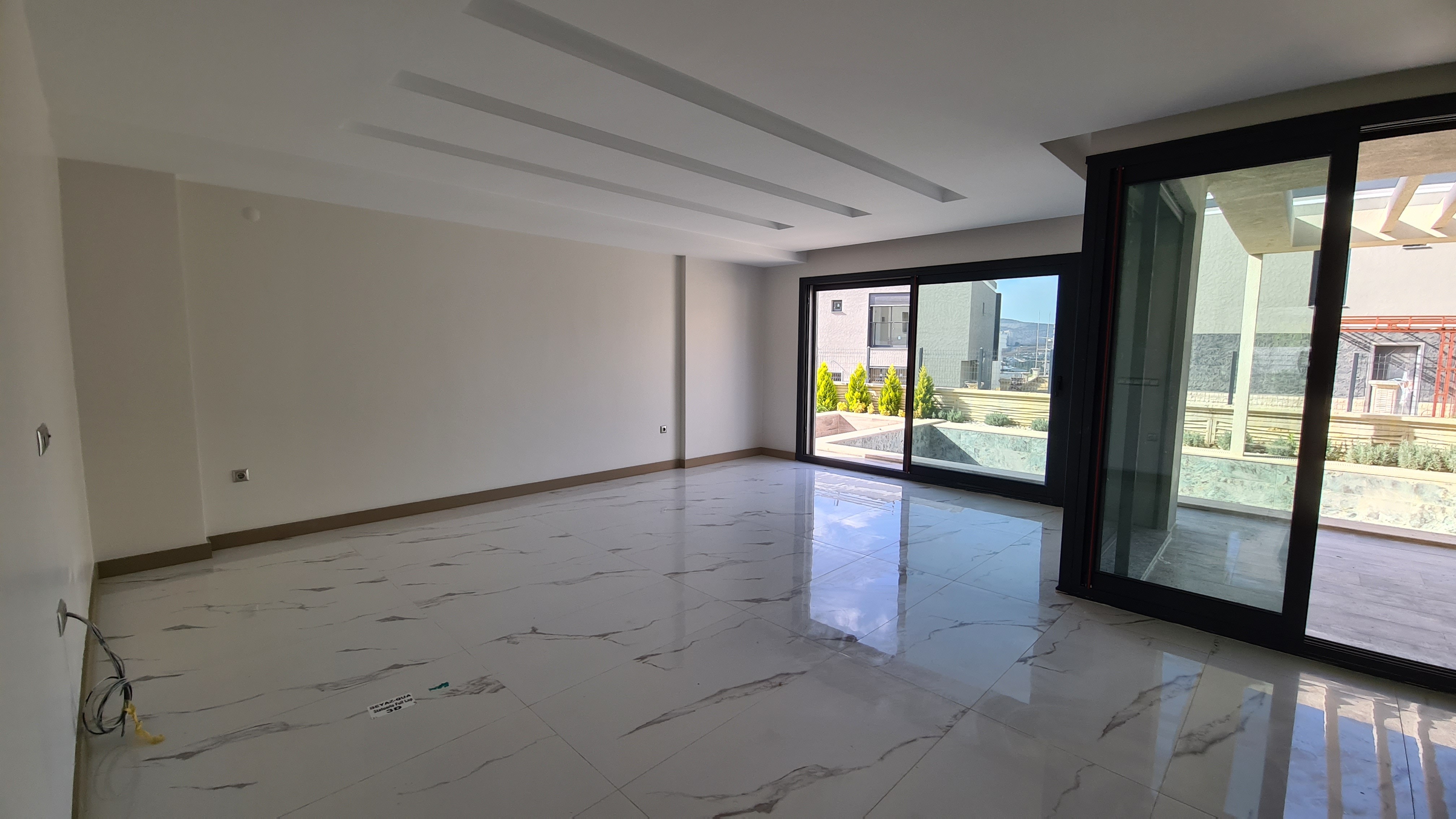 ОТДЕЛЬНАЯ ВИЛЛА С ЧАСТНЫМ БАССЕЙНОМ В КУШАДАСЫ.