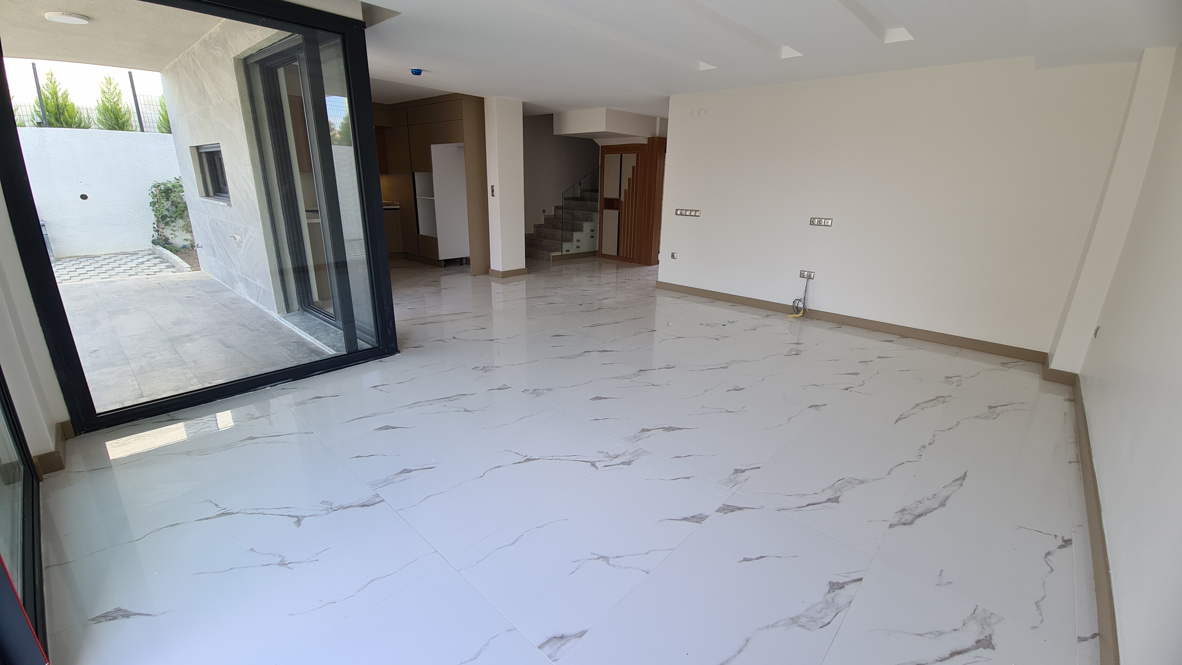 ОТДЕЛЬНАЯ ВИЛЛА С ЧАСТНЫМ БАССЕЙНОМ В КУШАДАСЫ.