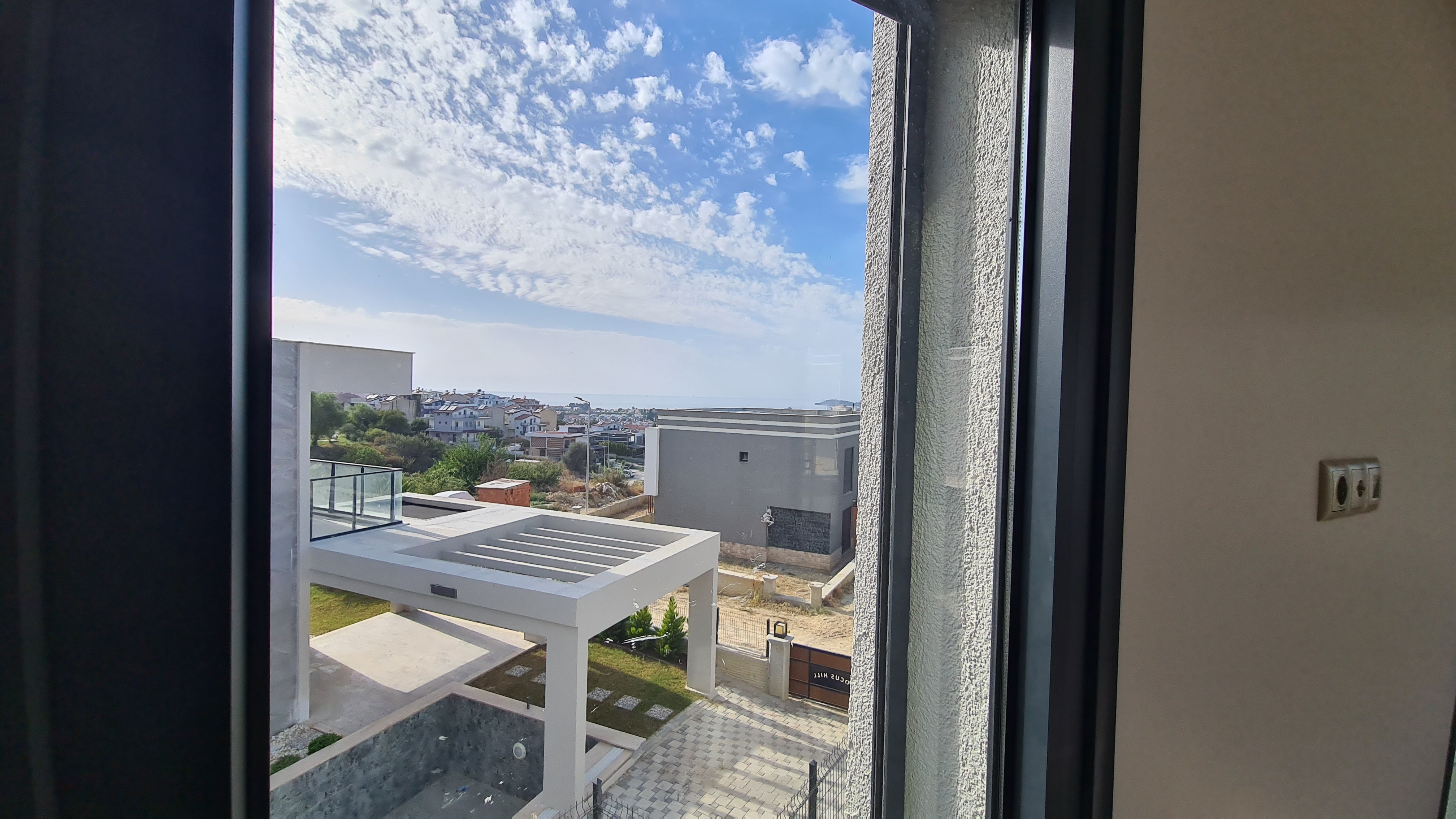 ОТДЕЛЬНАЯ ВИЛЛА С ЧАСТНЫМ БАССЕЙНОМ В КУШАДАСЫ.