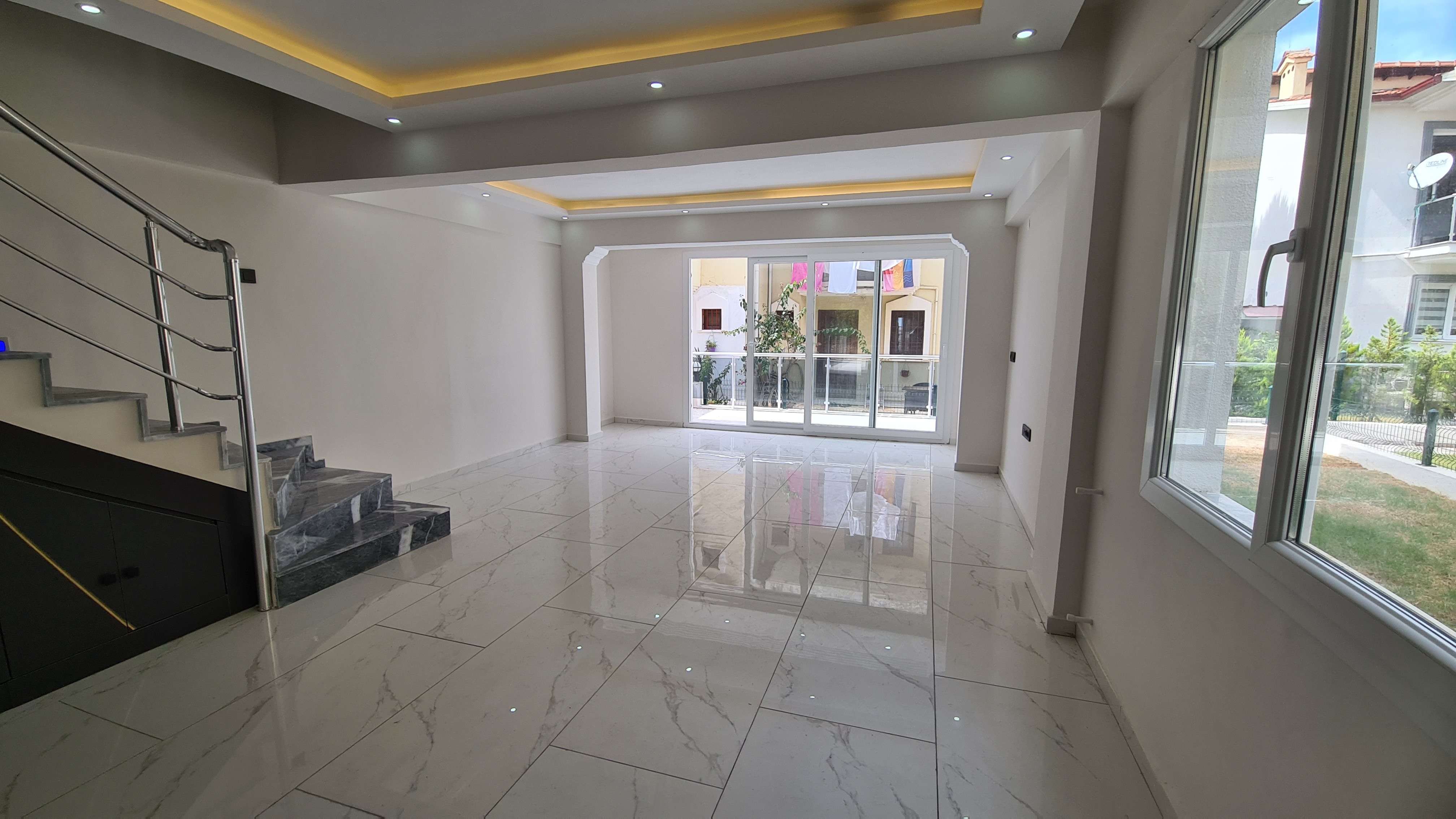 Opportunity Villa in the Marina