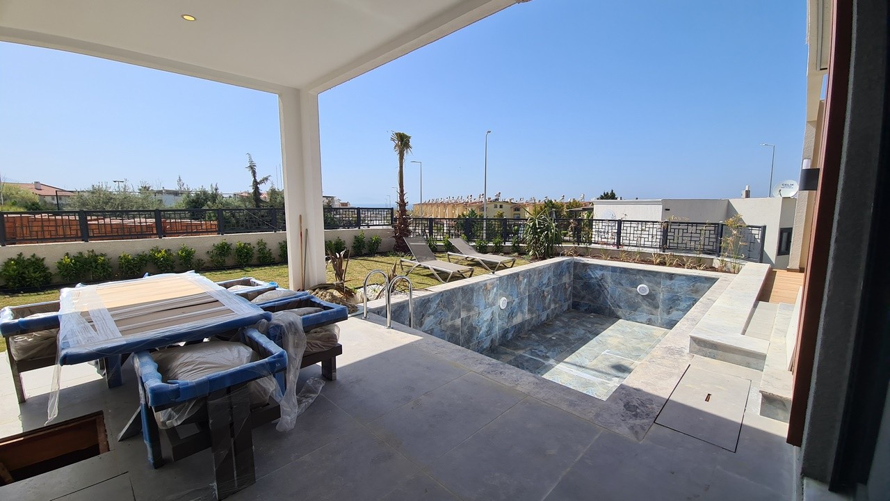 ОТДЕЛЬНАЯ ВИЛЛА С ВИДОМ НА МОРЕ В КУШАДАСЫ.