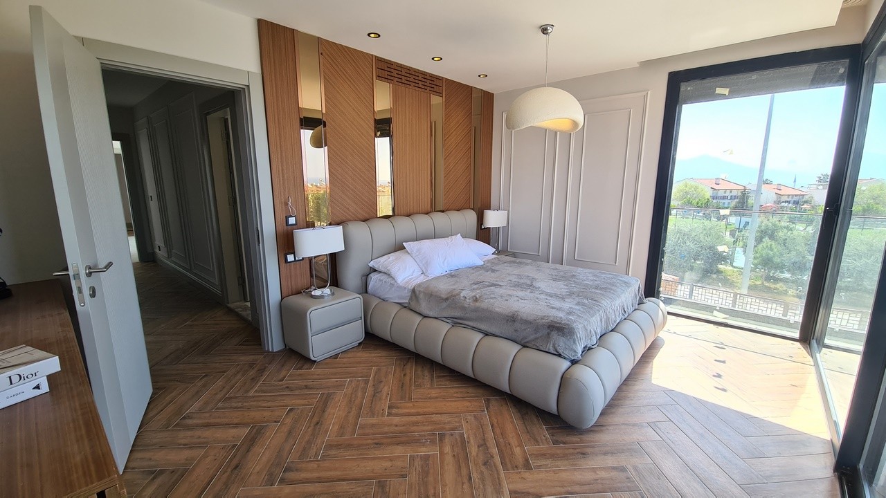 ОТДЕЛЬНАЯ ВИЛЛА С ВИДОМ НА МОРЕ В КУШАДАСЫ.