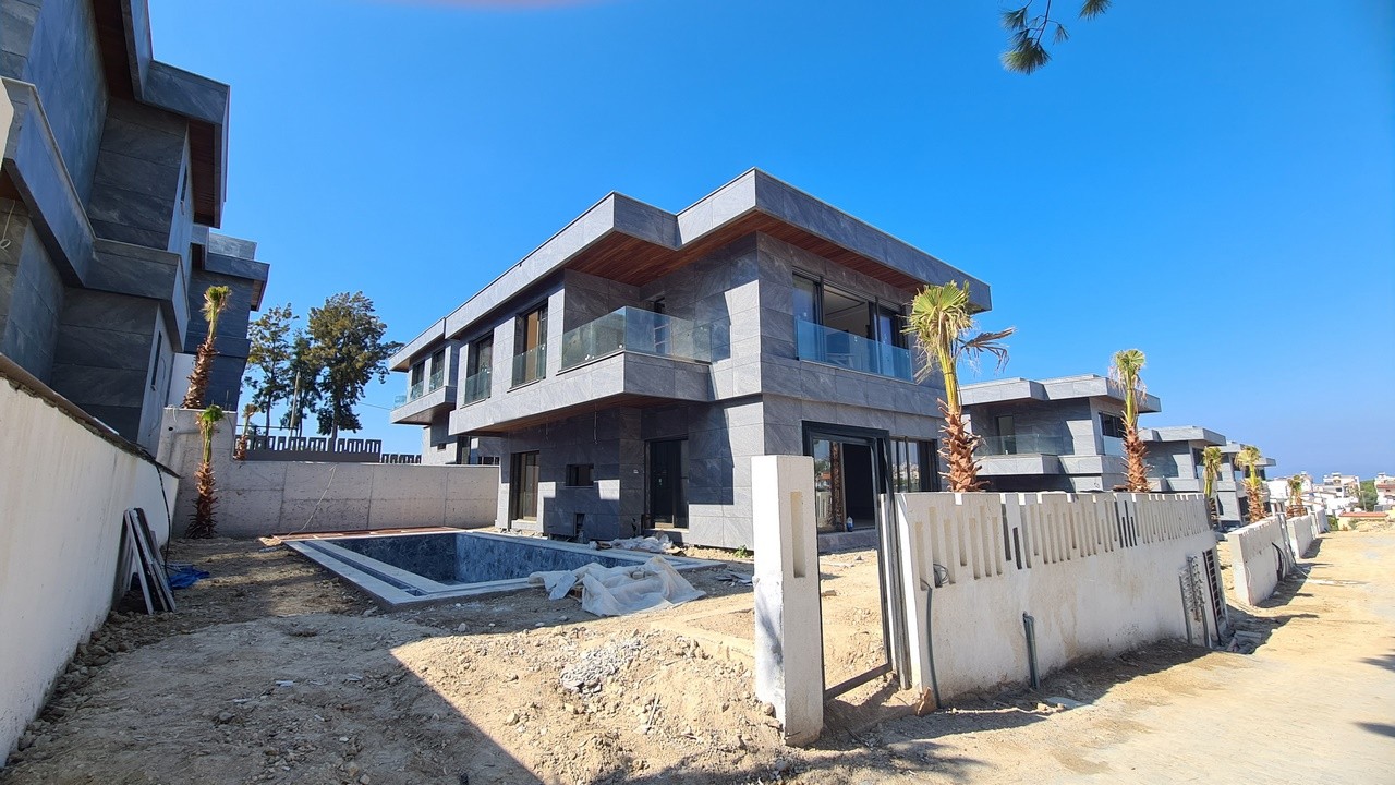 GREEN BEACH BEACH FRONT VILLAS FROM OFF-PLAN STUNNING LOCATION