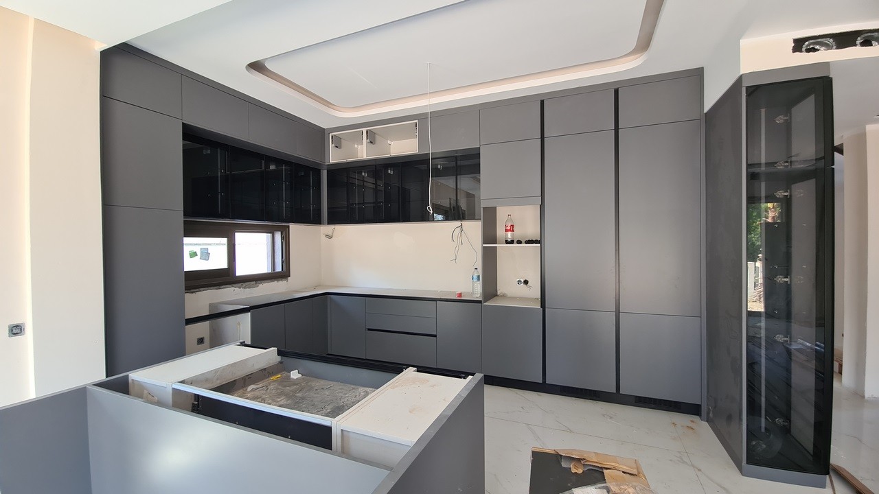 GREEN BEACH BEACH FRONT VILLAS FROM OFF-PLAN STUNNING LOCATION