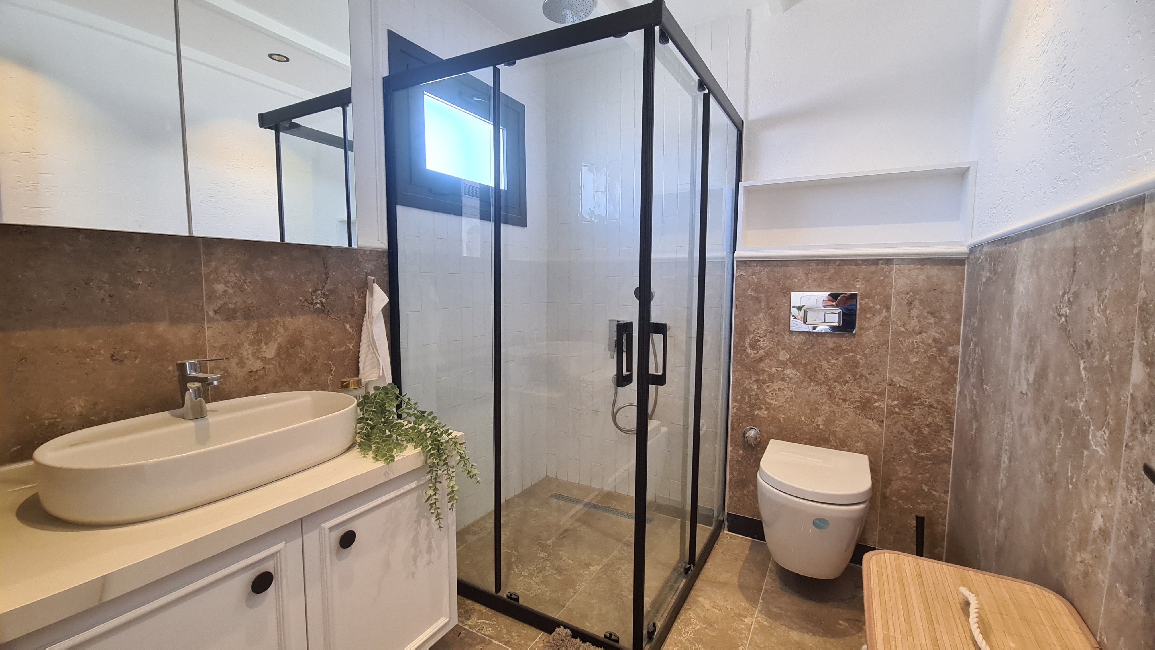 Country Style Semi-Detached Villa For Sale