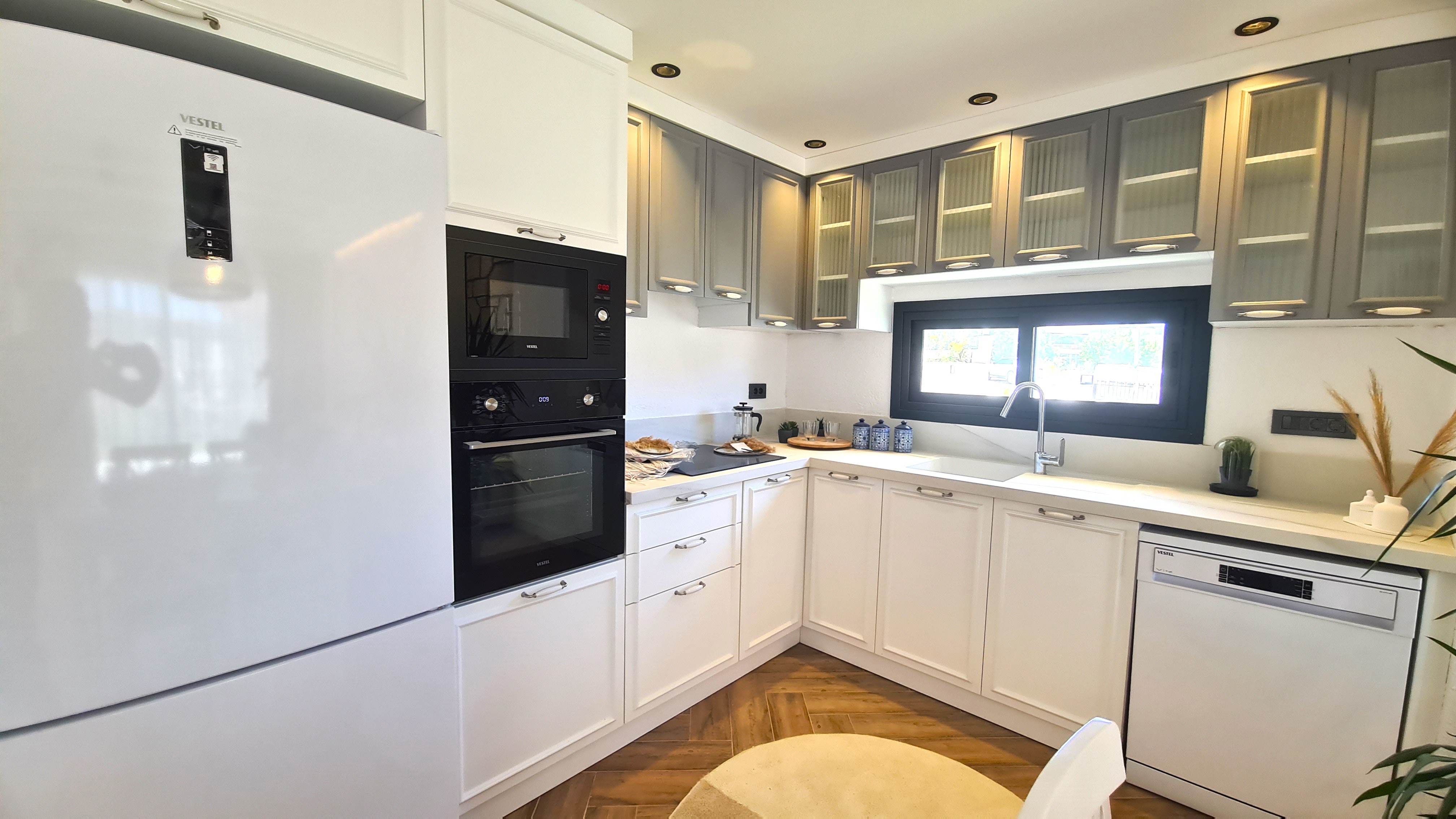 Country Style Semi-Detached Villa For Sale