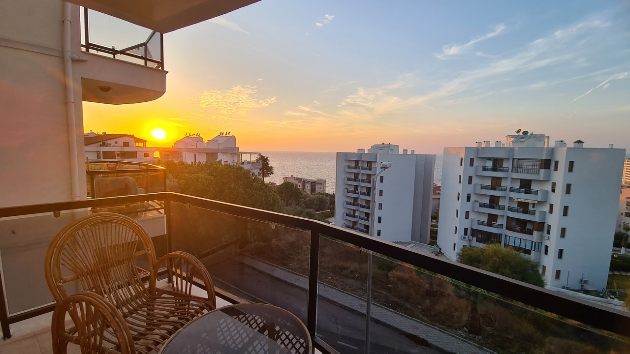 Aparment For Sale in City Center Just Opposite Marina