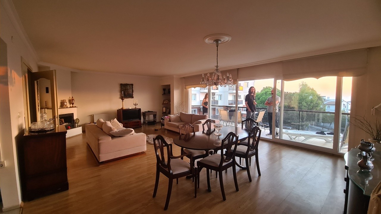 Aparment For Sale in City Center Just Opposite Marina