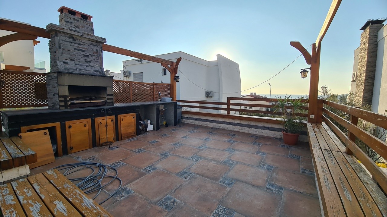 FULLY FURNISHED , 4 BEDROOM 4 BATHROOM 500 SQM PLOT 