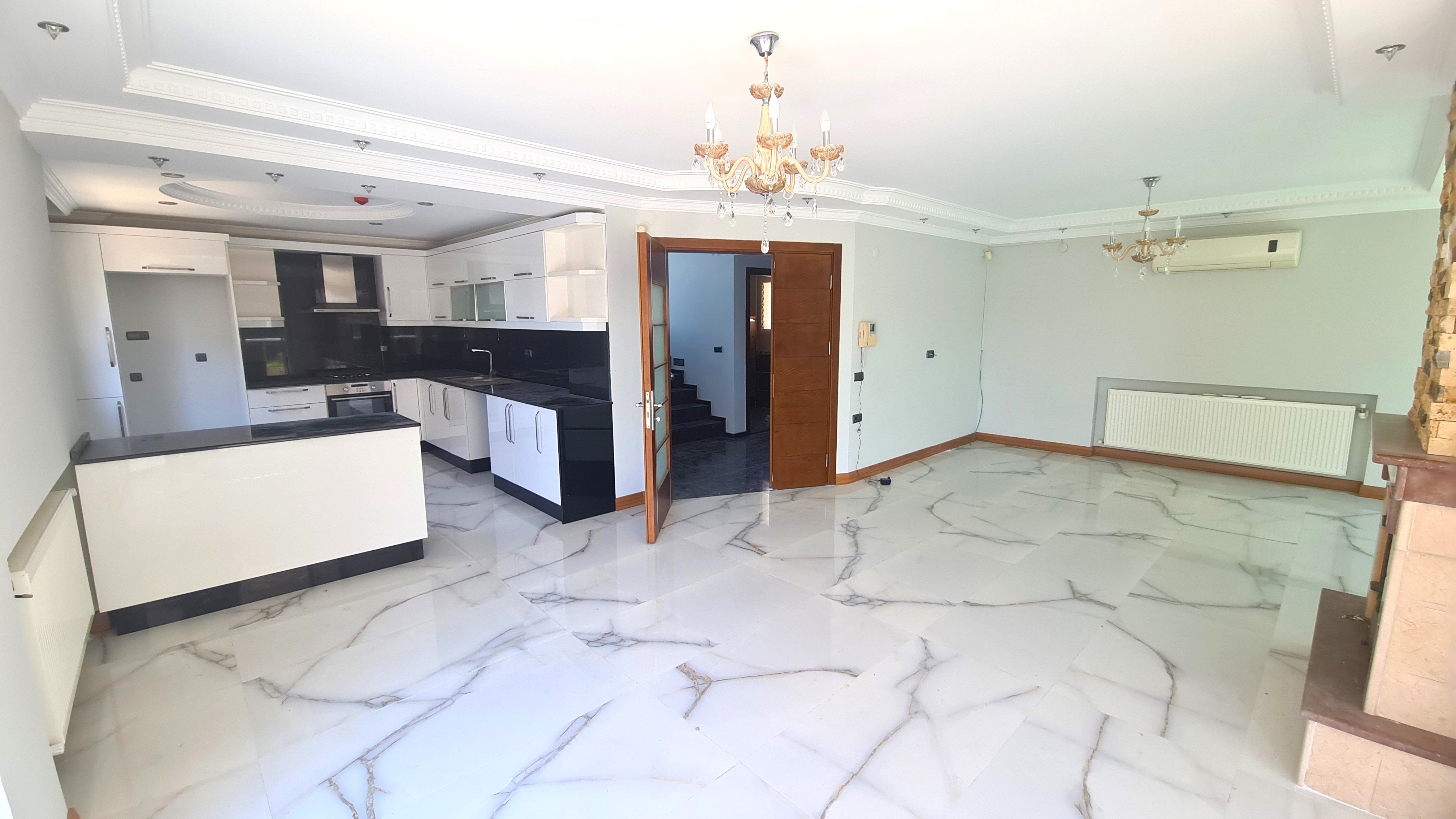 PRIVATE DETACHED VILLA  WITH SEA VIEW IN MARINA AREA