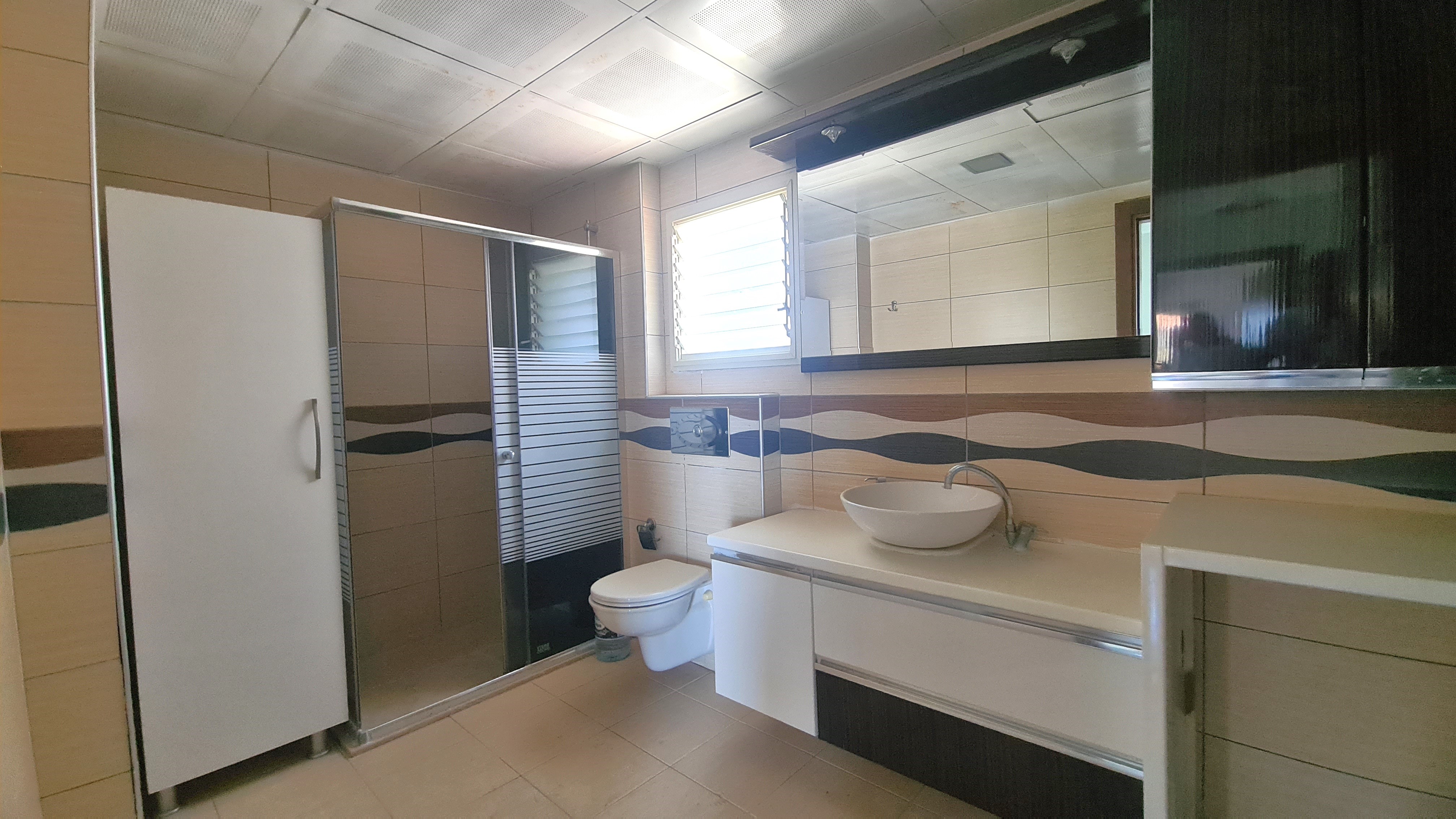 PRIVATE DETACHED VILLA  WITH SEA VIEW IN MARINA AREA