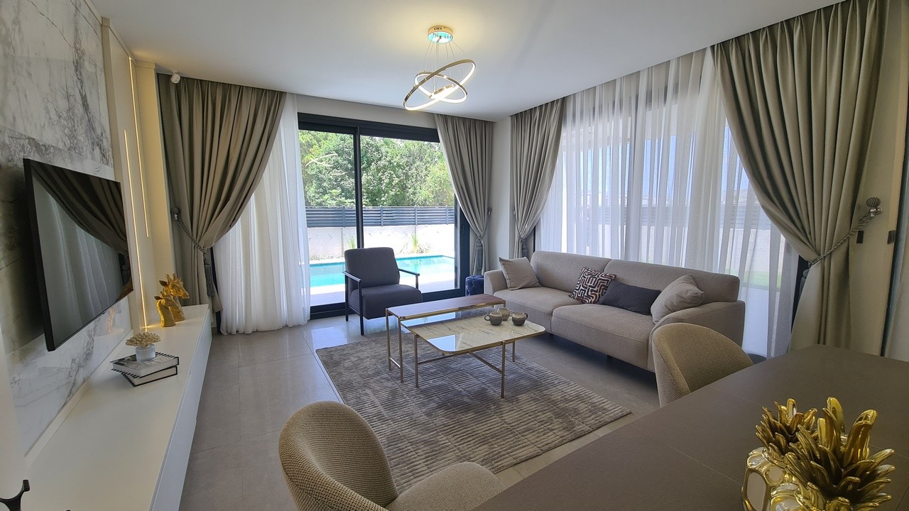 PRIVATE DETACHED VİLLA 300 SQM GARDEN IN GÜZELÇAMLI