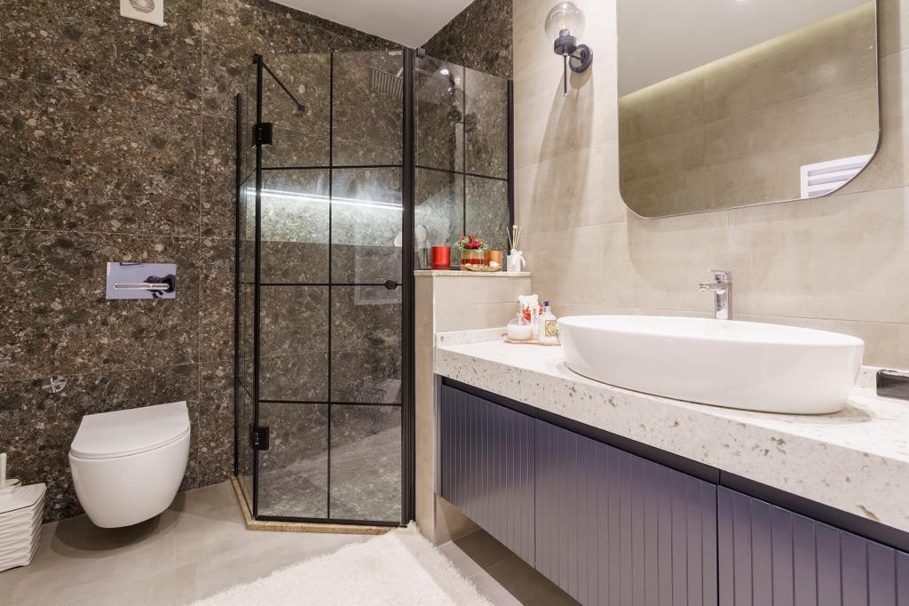 Magnificent Duplex Apartment with Sea View, Near Marina Area