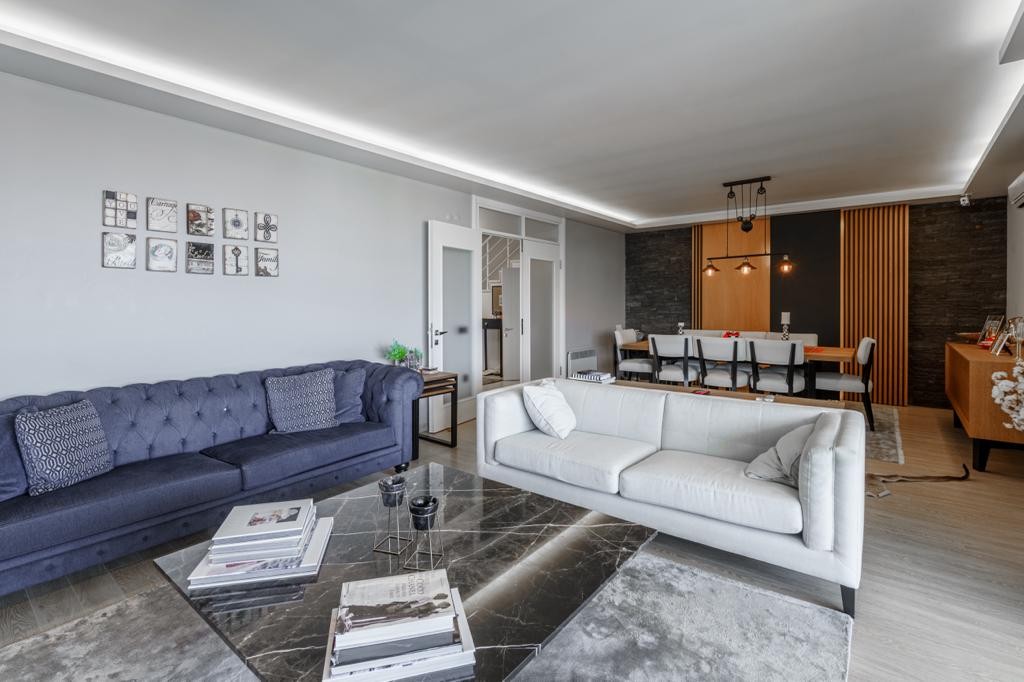 Magnificent Duplex Apartment with Sea View, Near Marina Area