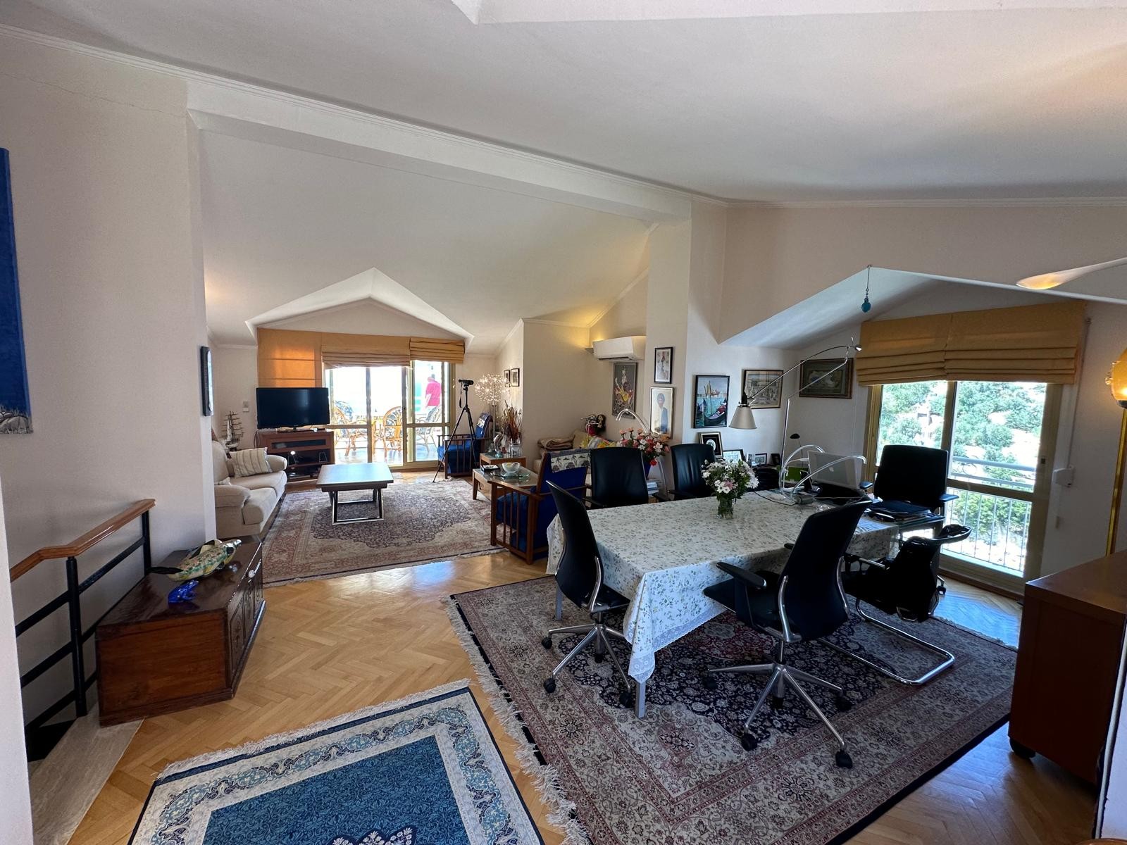 Splendid Duplex Apartment with Full Sea View, Walking Distance to Beach and Center