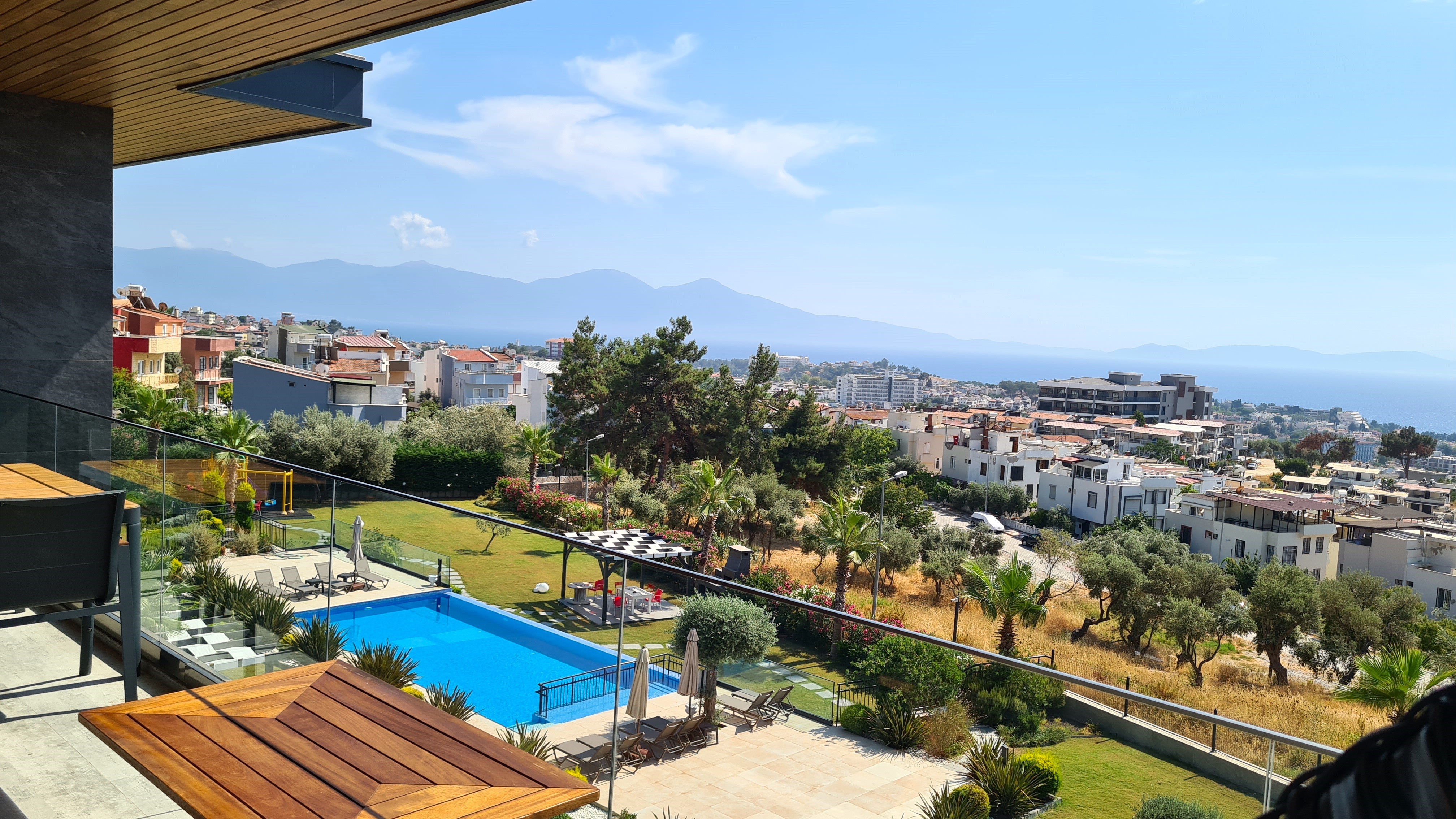 Luxury 3+1 Apartment with Full Sea View, Within Walking Distance to Ladies Beach, in a Prestigious Complex