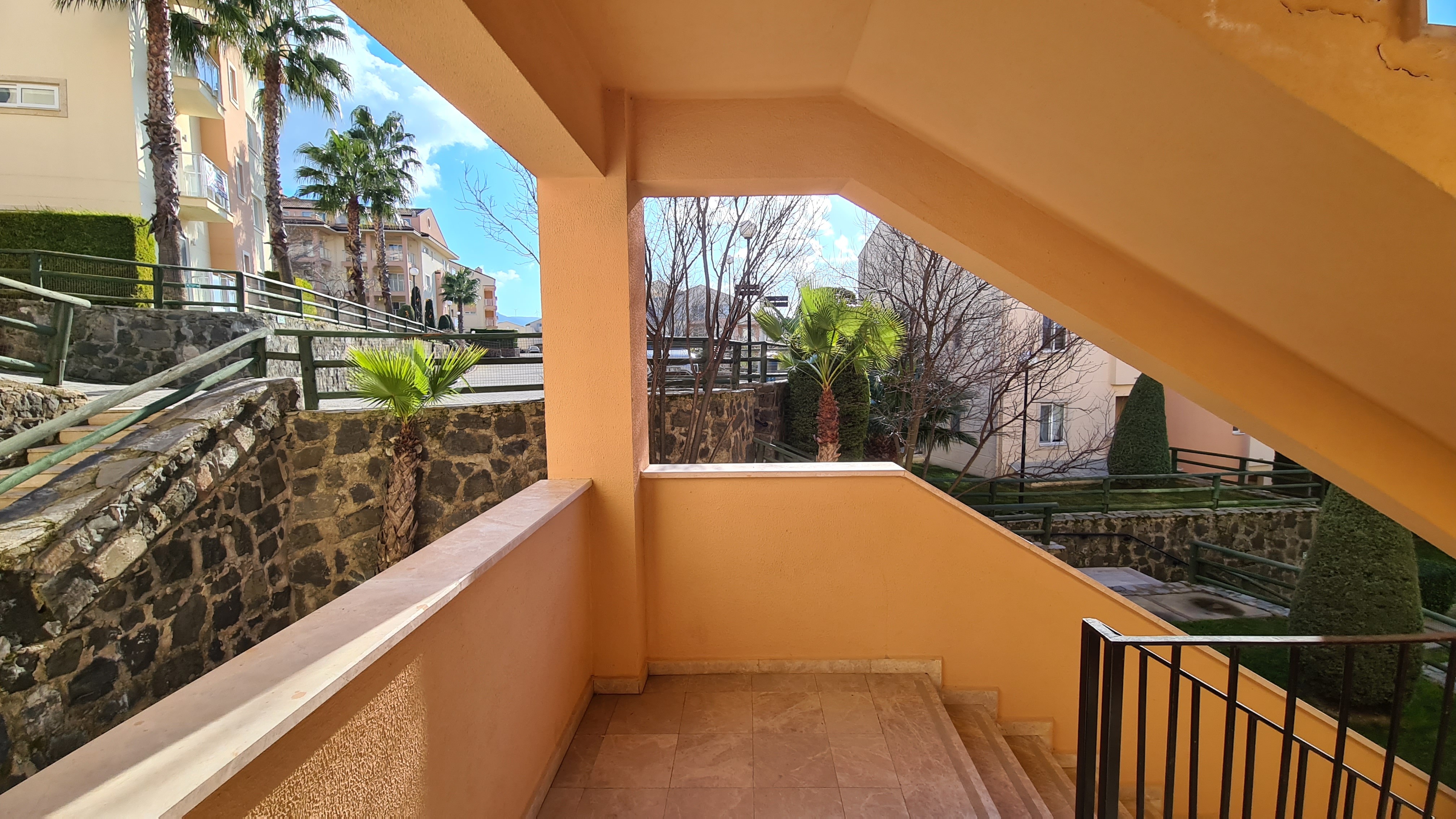 Luxury Golf Resort Spa Hotel, Opportunity with 2+1 Apartment