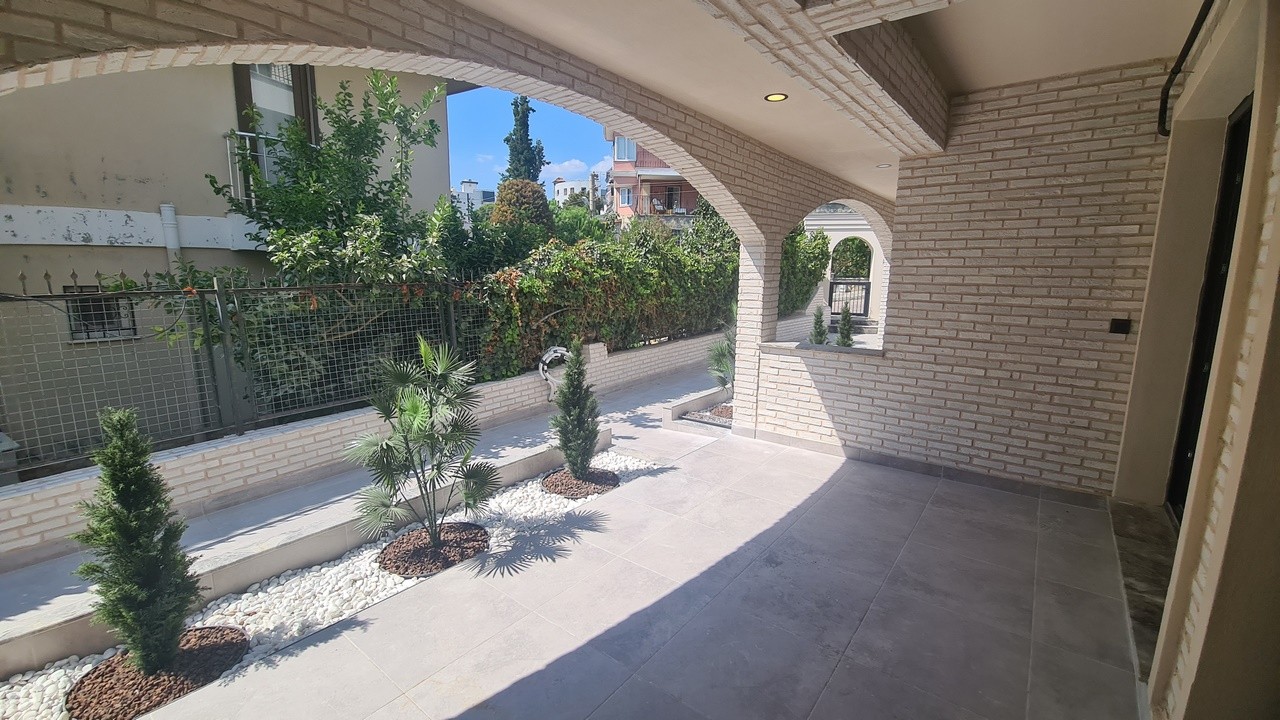 COUNTRY MODERN ARCHITECTURE APARTMENTS ON THE LADİES BEACH