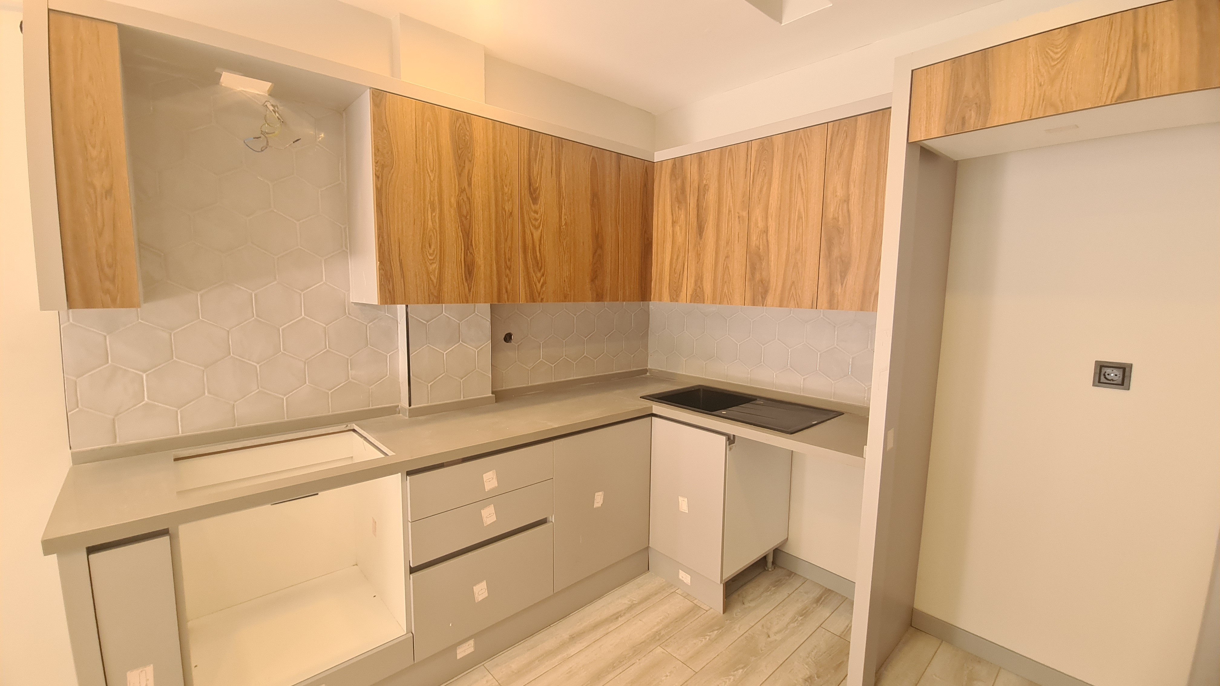 COUNTRY MODERN ARCHITECTURE APARTMENTS ON THE LADİES BEACH