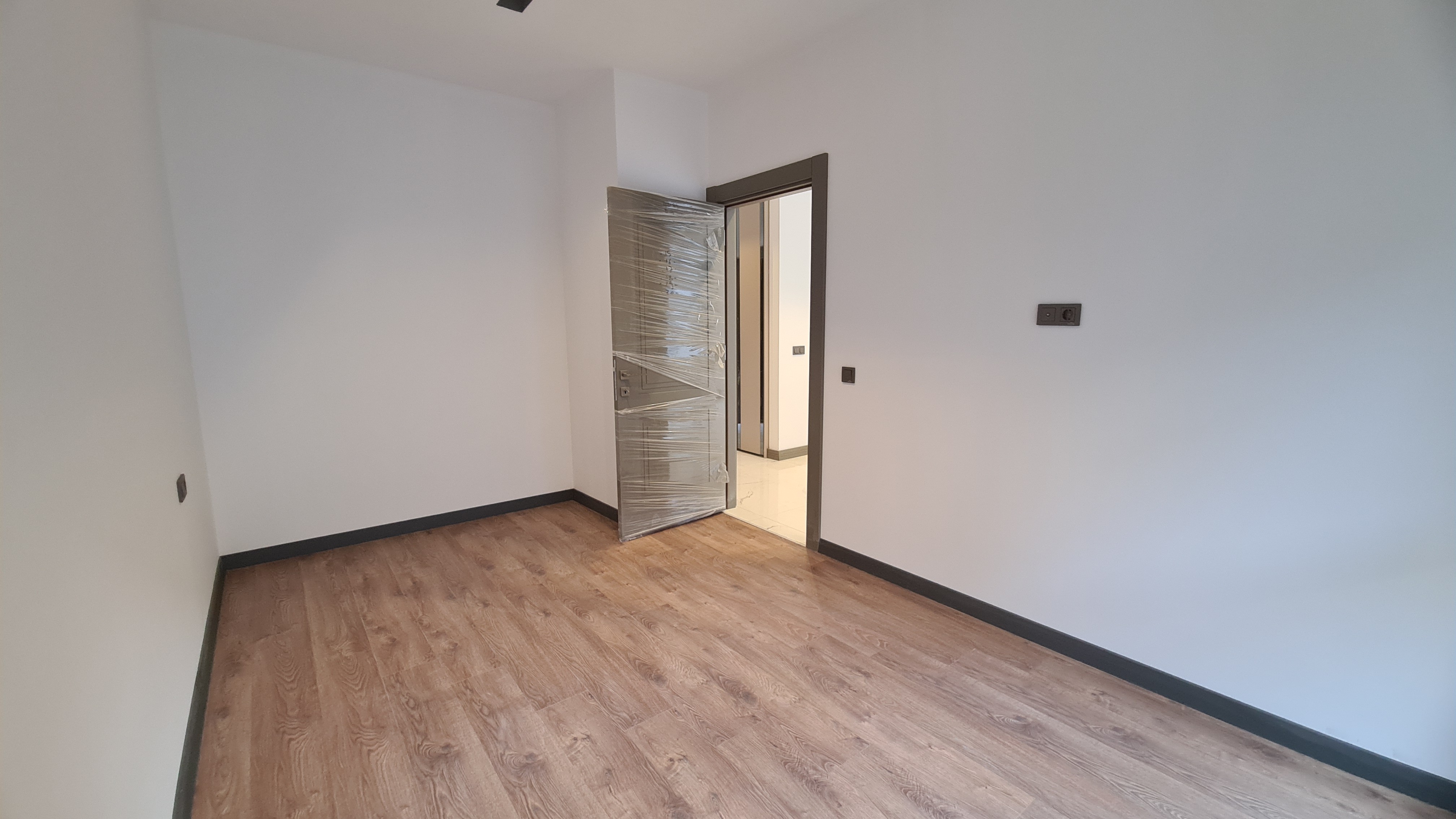 Opportunity 1+1 apartment for sale in luxury new project