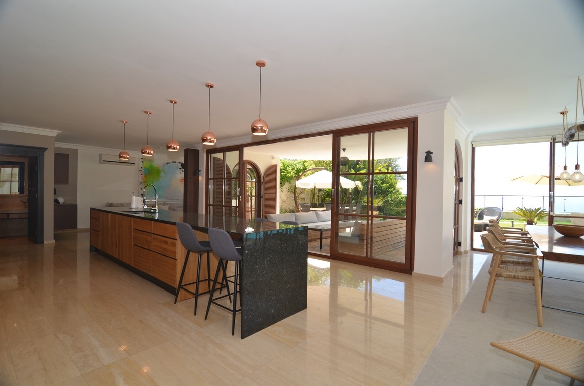 Unique Villa For Sale in Oasis sky Club in Alanya Turkey