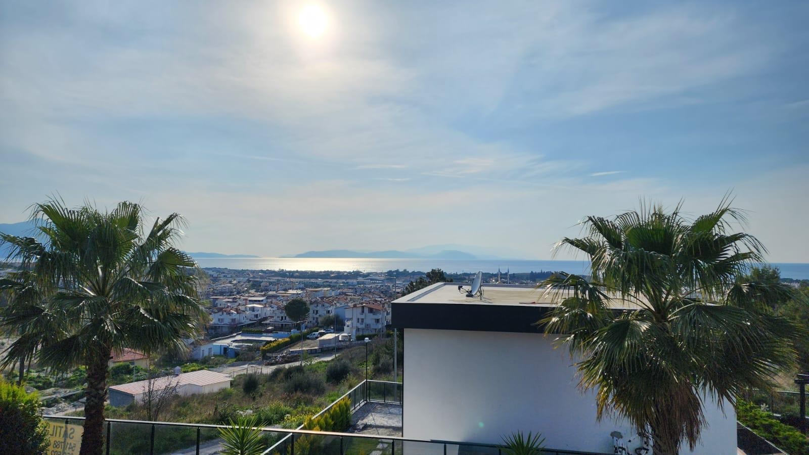 ОТДЕЛЬНАЯ ВИЛЛА С ЧАСТНЫМ САДОВЫМ УЧАСТКОМ В КУШАДАСЫ.