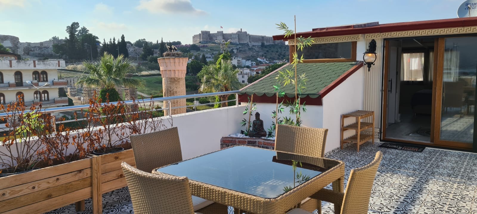 An unusual Rooftop Duplex in the very heart of Selçuk, Very Close to the Ancient City of Ephesus