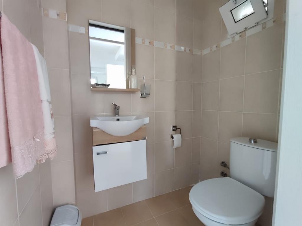 Semi-Detached 5 Bedroom 3 Bathroom Holiday Home with Spacious Garden, Just 50 Meters from Ladies Beach, Kuşadası