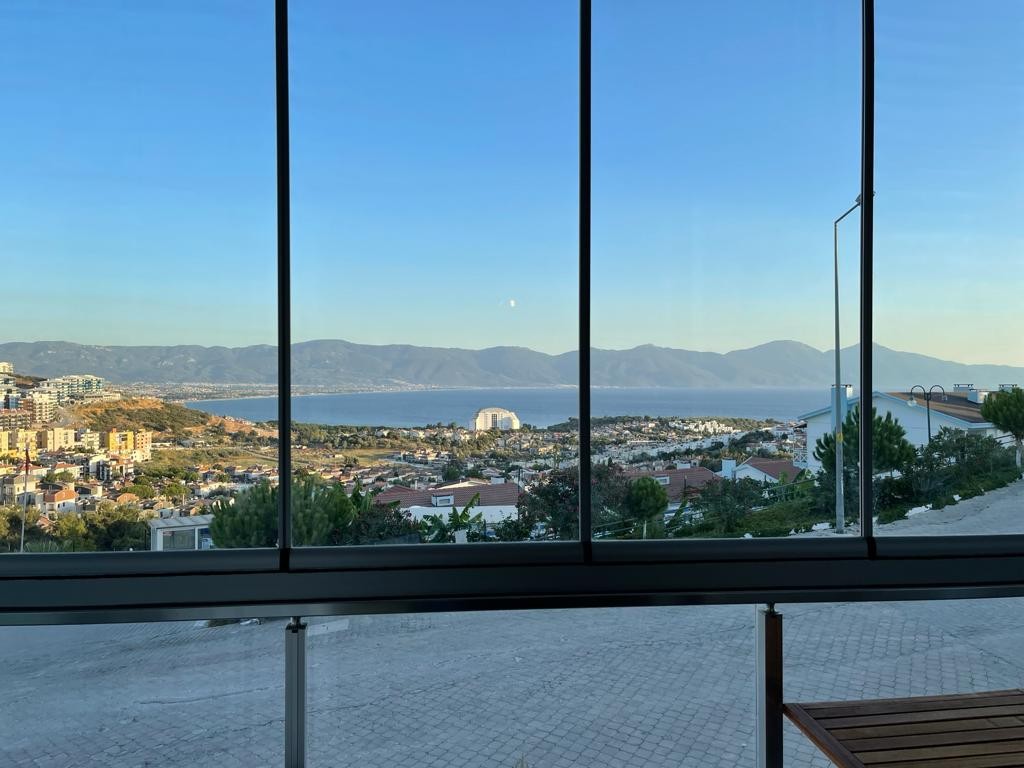 2+1 Apartment with a sea view in Ladies Beach