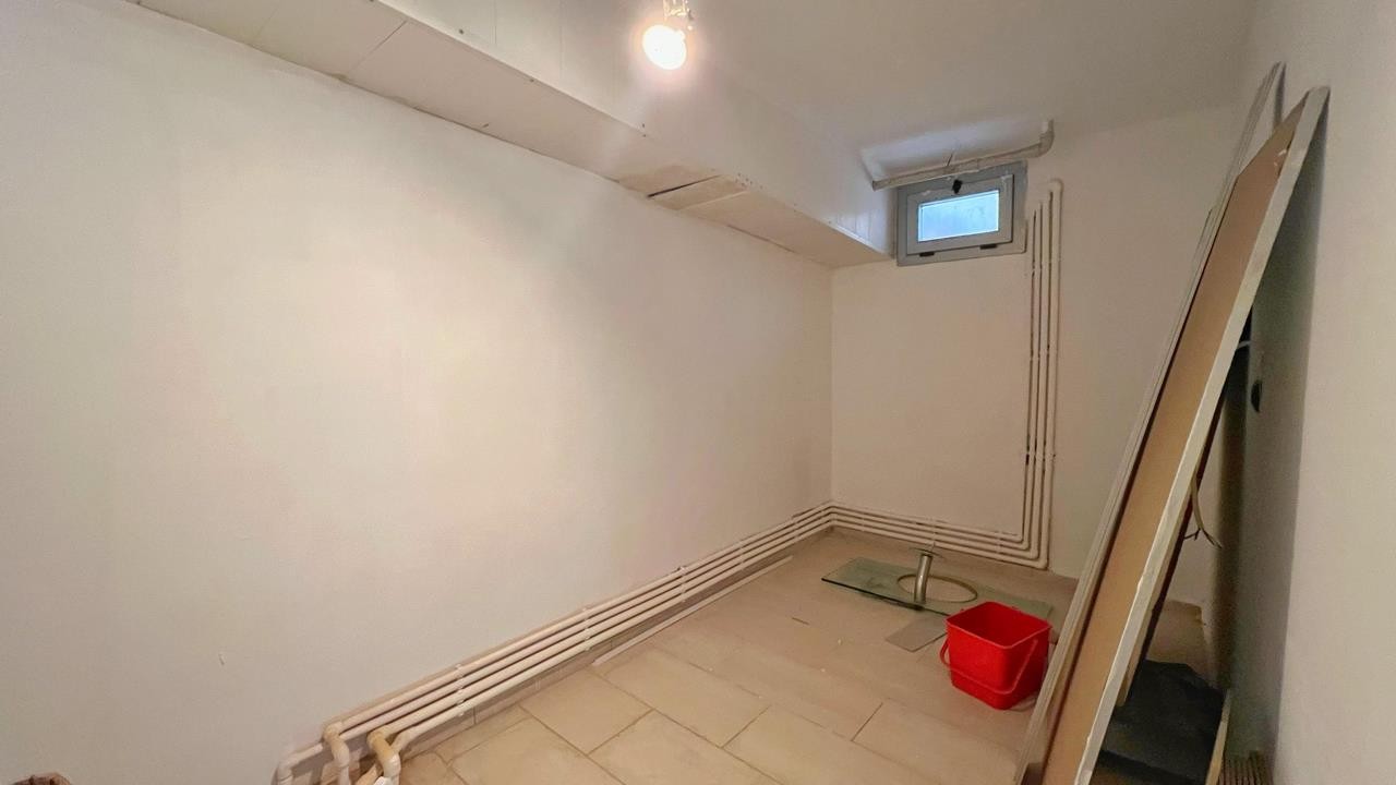 PRIVATE DETACHED VILLA  WITH SEA VIEW IN MARINA AREA