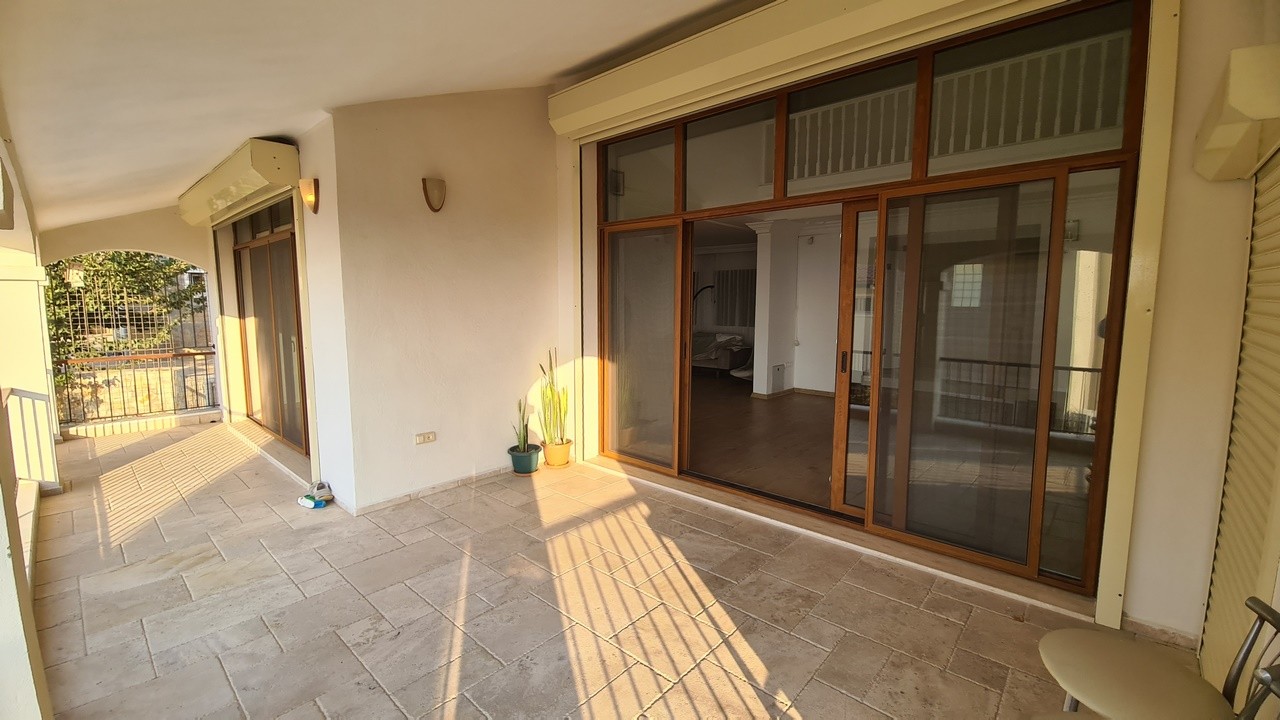 "Stunning 5-Bedroom Villa with Private Pool, Nature and Sea Views in Kuşadası Soğucak"