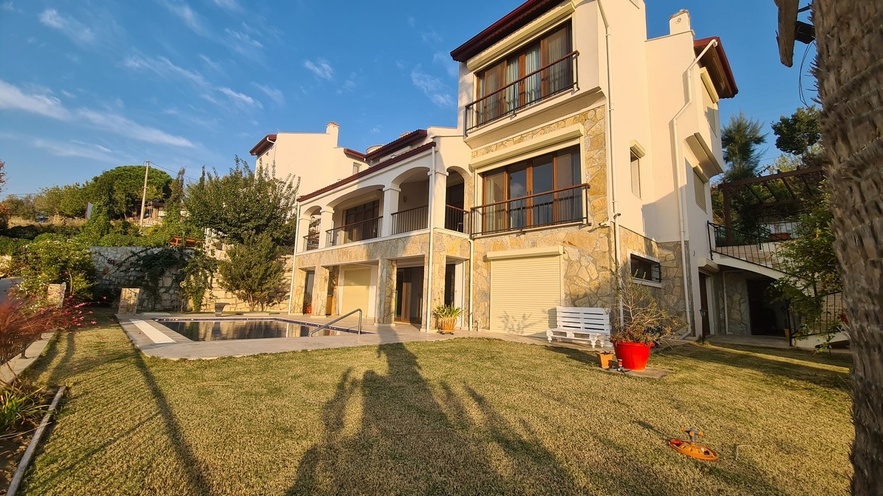 "Stunning 5-Bedroom Villa with Private Pool, Nature and Sea Views in Kuşadası Soğucak"