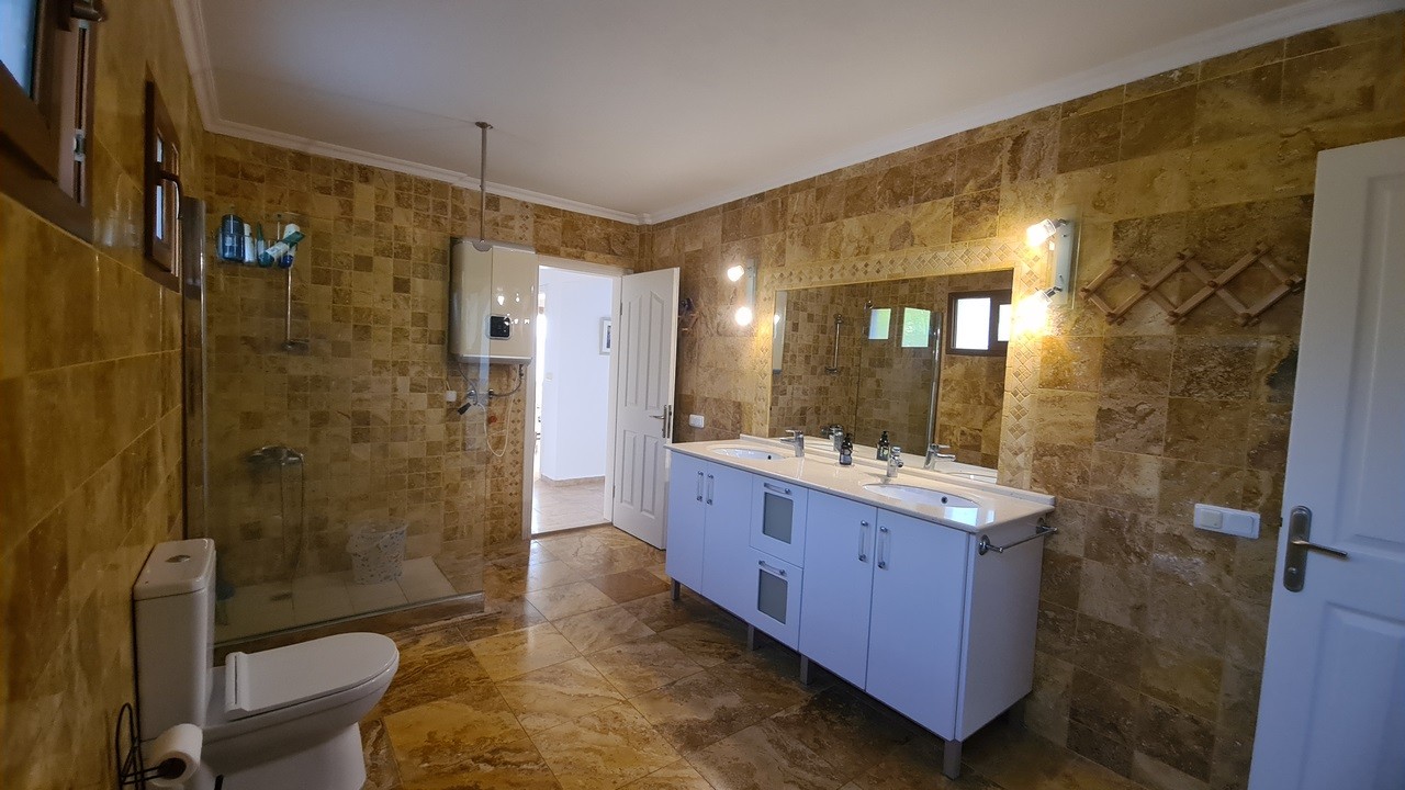 "Stunning 5-Bedroom Villa with Private Pool, Nature and Sea Views in Kuşadası Soğucak"