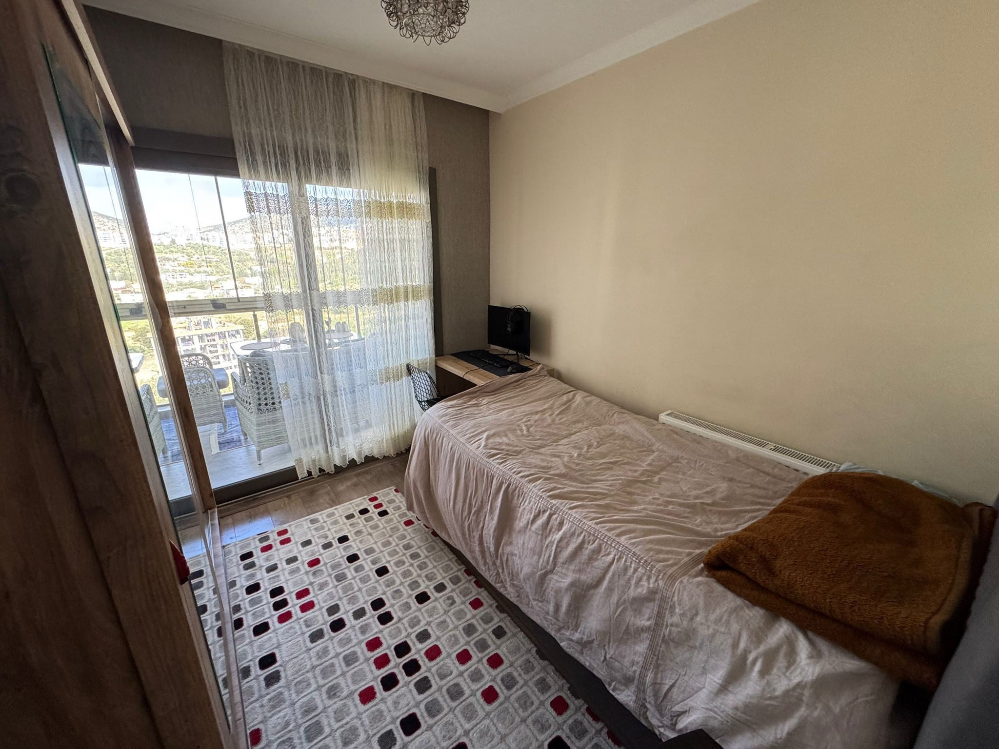 КВАРТИРА 1+1 В ЦЕНТРЕ ГОРОДА КУШАДАСЫ.