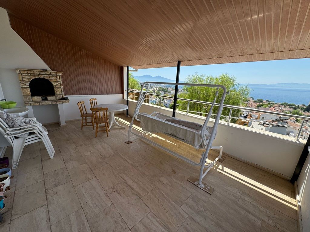 4-Bedroom Sea View Villa in a Prestigious Site, Walking Distance to the Beach and Town Center