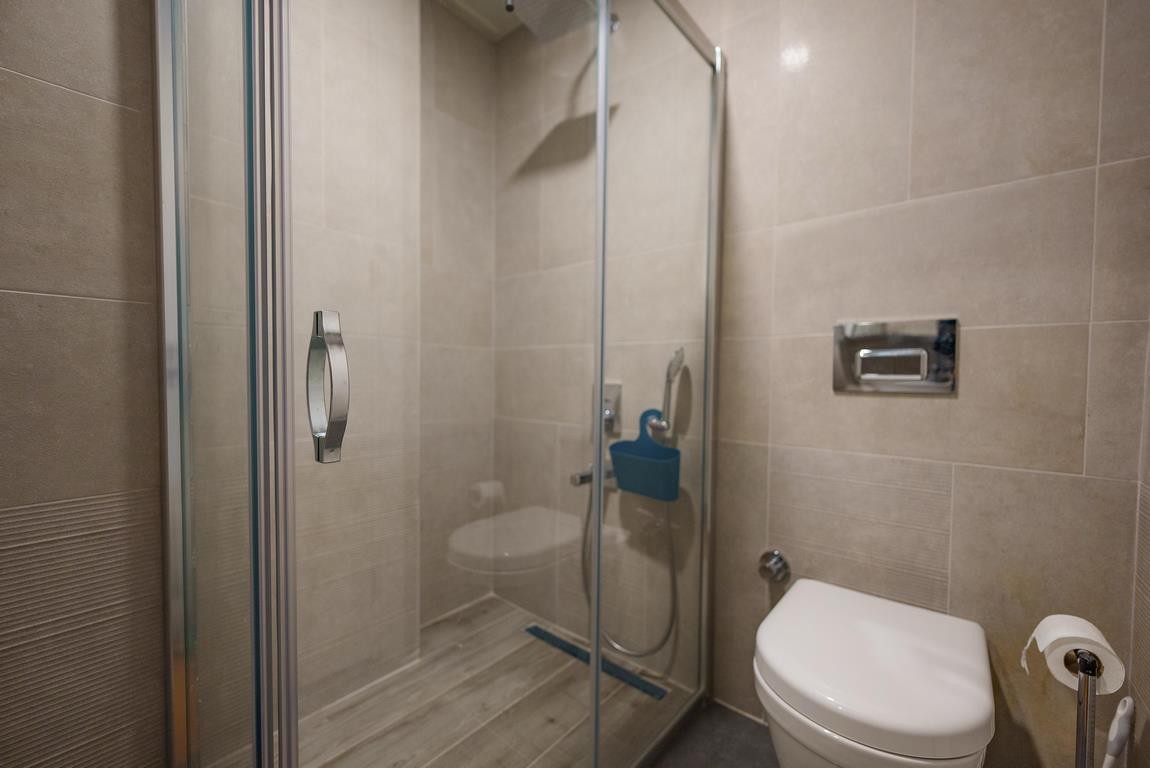 For Sale: 2-Bedroom Apartment with Stunning Sea View