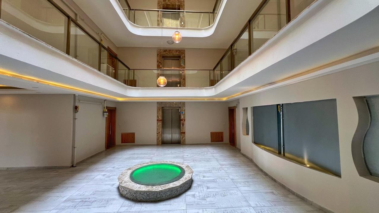 FOR SALE – APARTMENT IN A LUXURY COMPLEX IN THE CENTER OF KUŞADASI