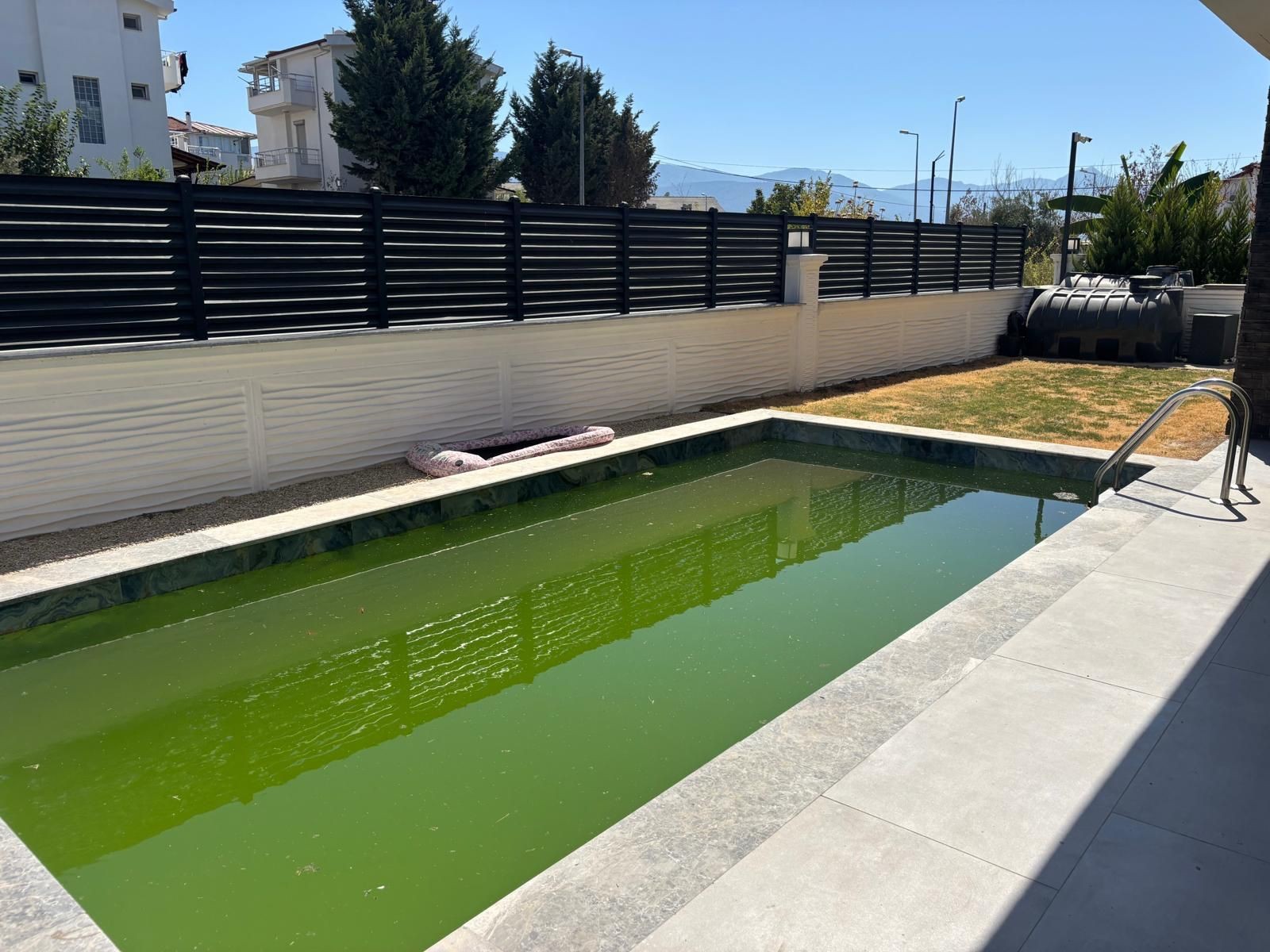 Detached villa with private pool for sale kusadasi