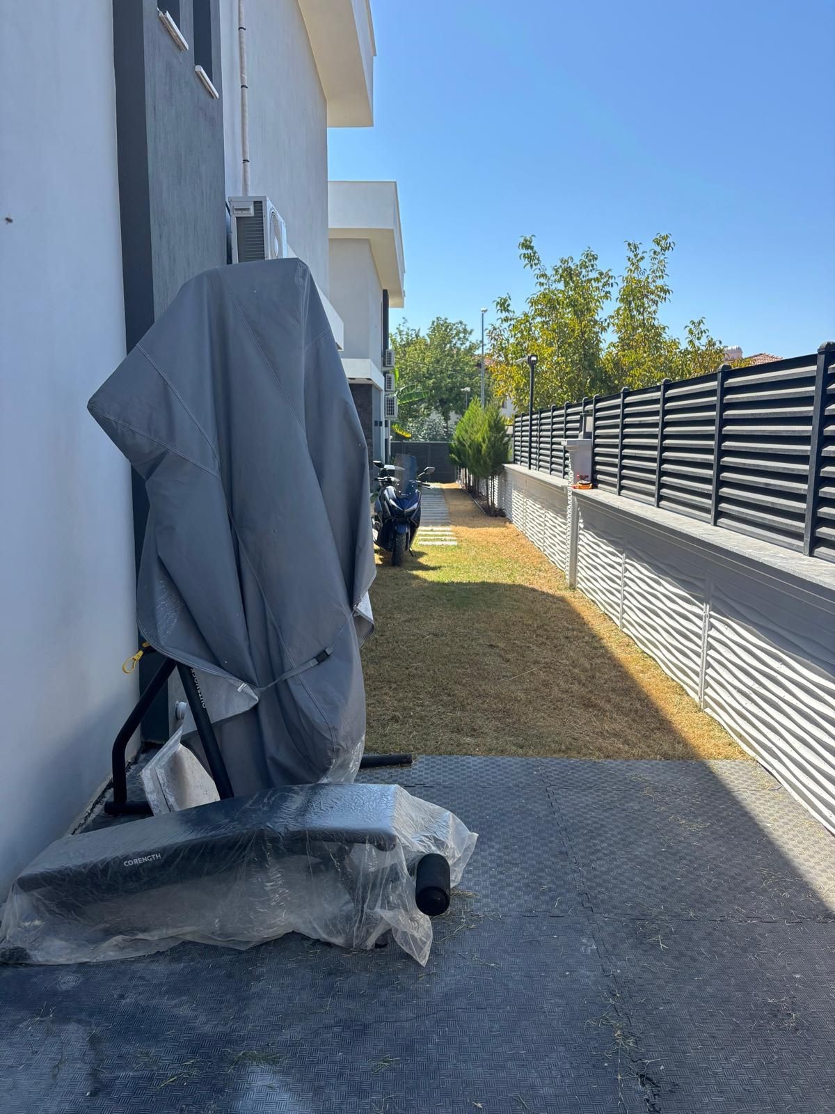 Detached villa with private pool for sale kusadasi