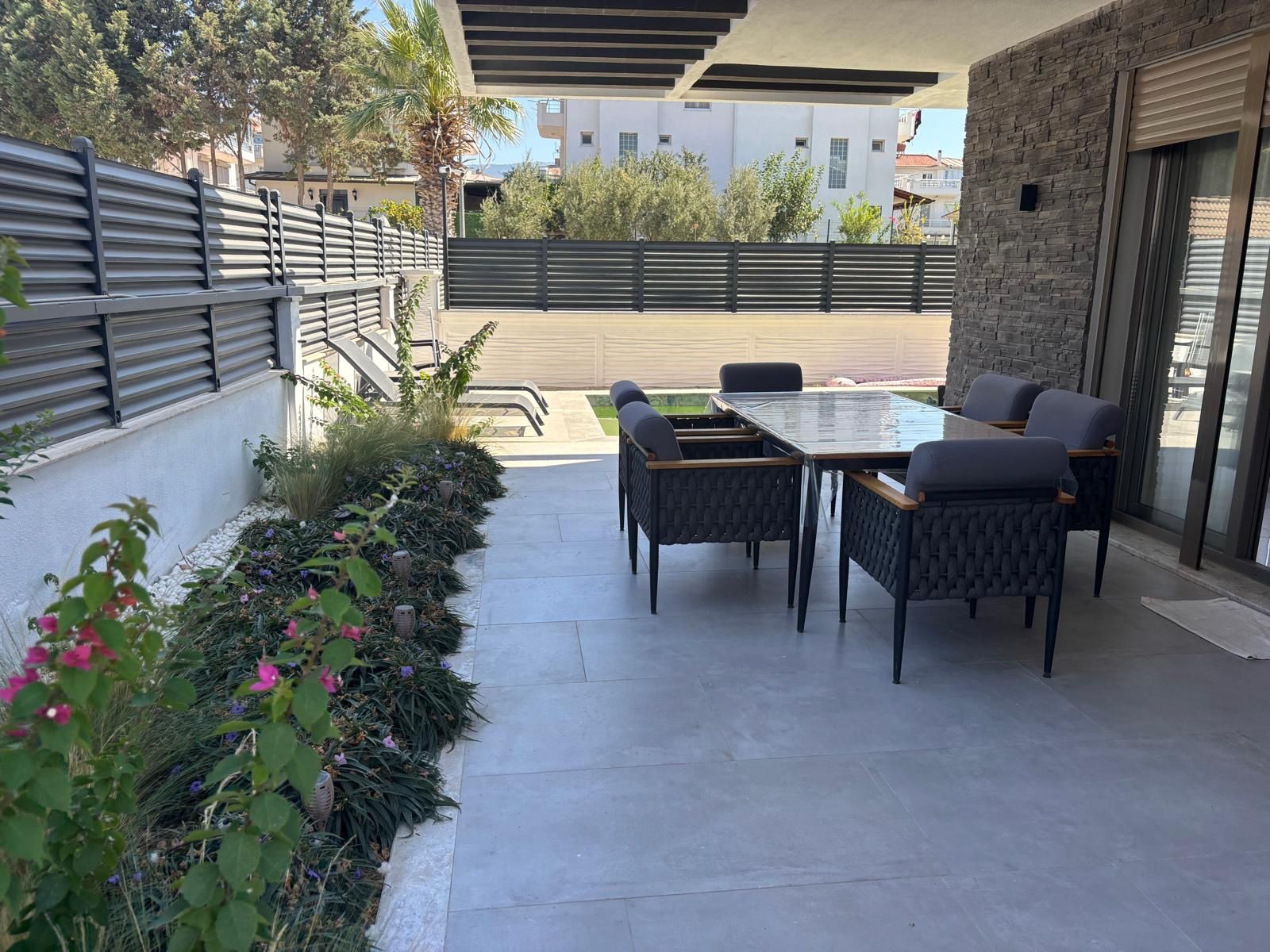 Detached villa with private pool for sale kusadasi