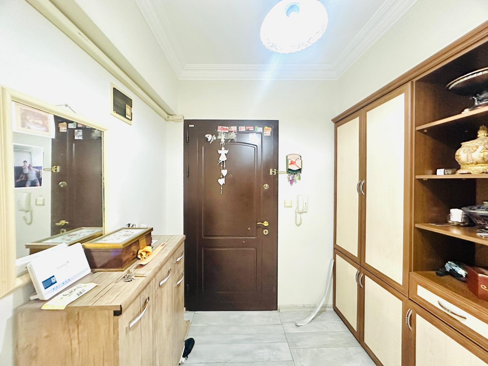 In the Heart of Kuşadası! Air-Conditioned, Natural Gas 3+1 Apartment in Türkmen Neighborhood