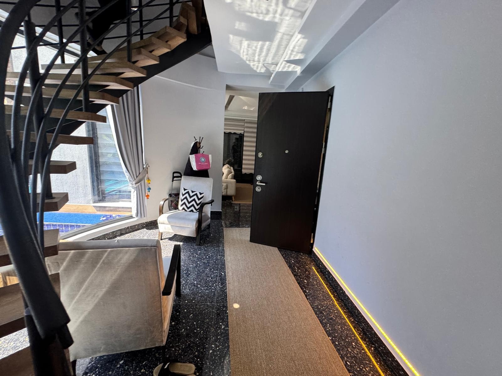 Private Pool, Full Privacy, Fully Furnished 4+1 Villa – In a Boutique Complex!