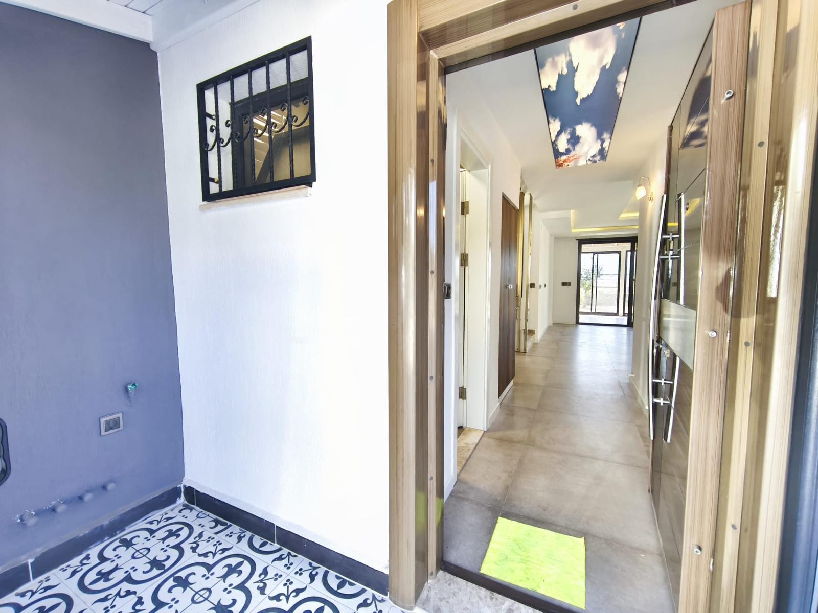 A Rare Opportunity in Kuşadası Soğucak: Corner Villa with Private Garden