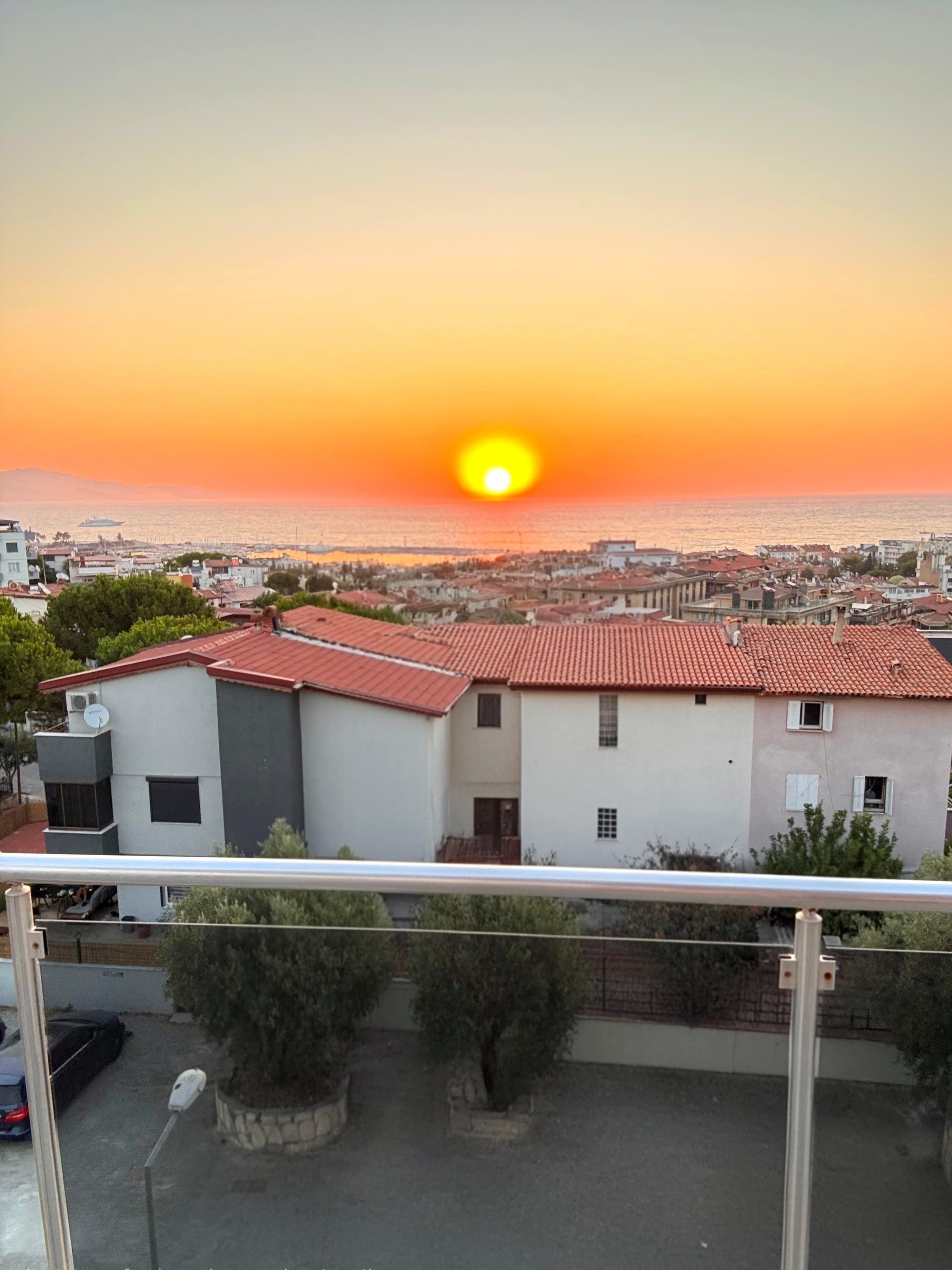 3-Bedroom Penthouse Duplex with Panoramic Sea Views near Kuşadası Marina