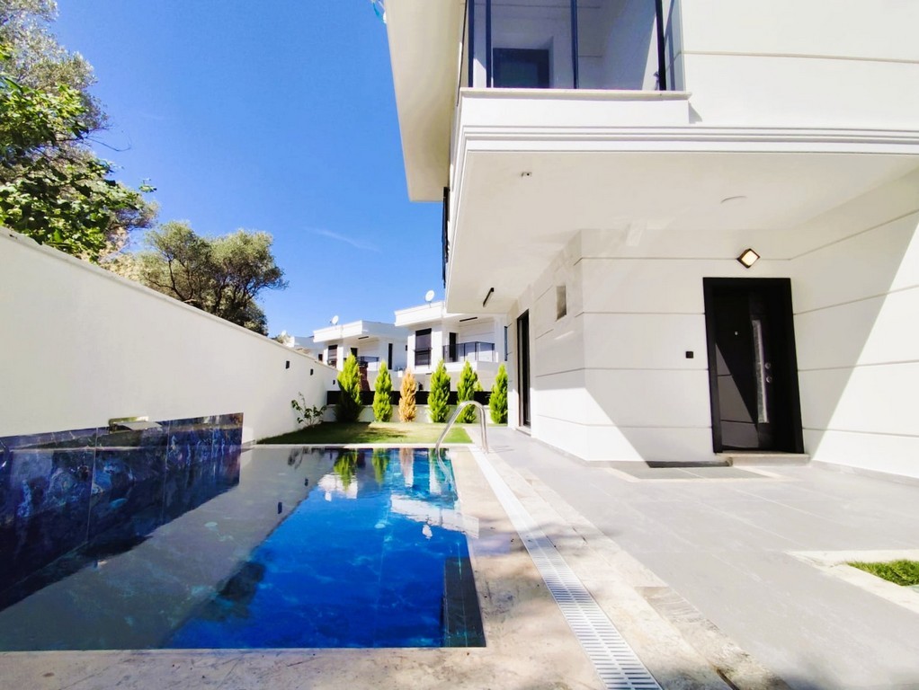 A Peaceful Villa Surrounded by Clean Air and Nature in Davutlar, Kuşadası