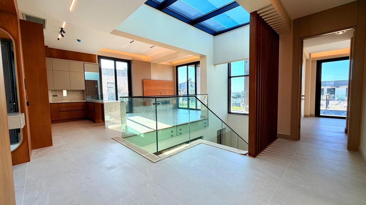 UNIQUE LUXURY VILLA WITH PRIVATE POOL & MODERN MEDITERRANEAN ARCHITECTURE IN KUŞADASI