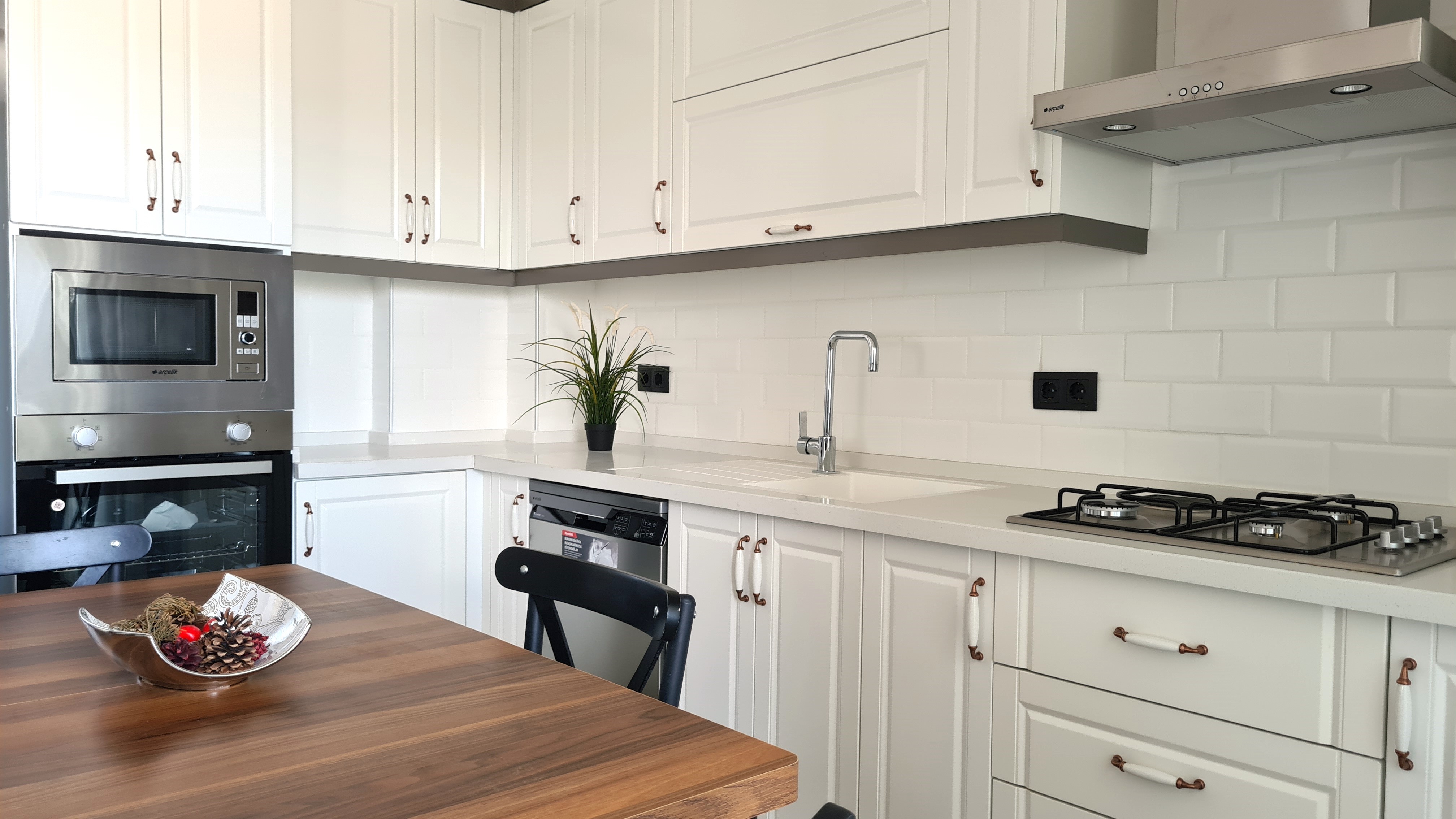 Fully furnished modern apartment for sale in Değirmendere Neighborhood, Kuşadası