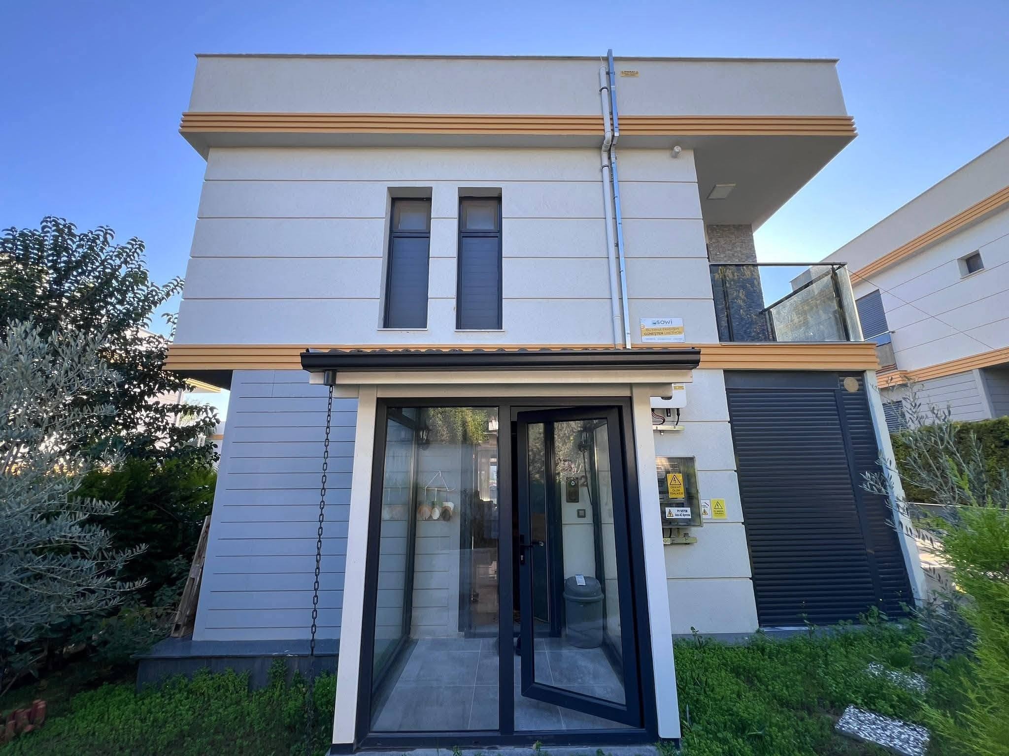 EXCLUSIVE DETACHED VILLA WITH PRIVATE POOL AND SOLAR ENERGY SYSTEM IN KUŞADASI